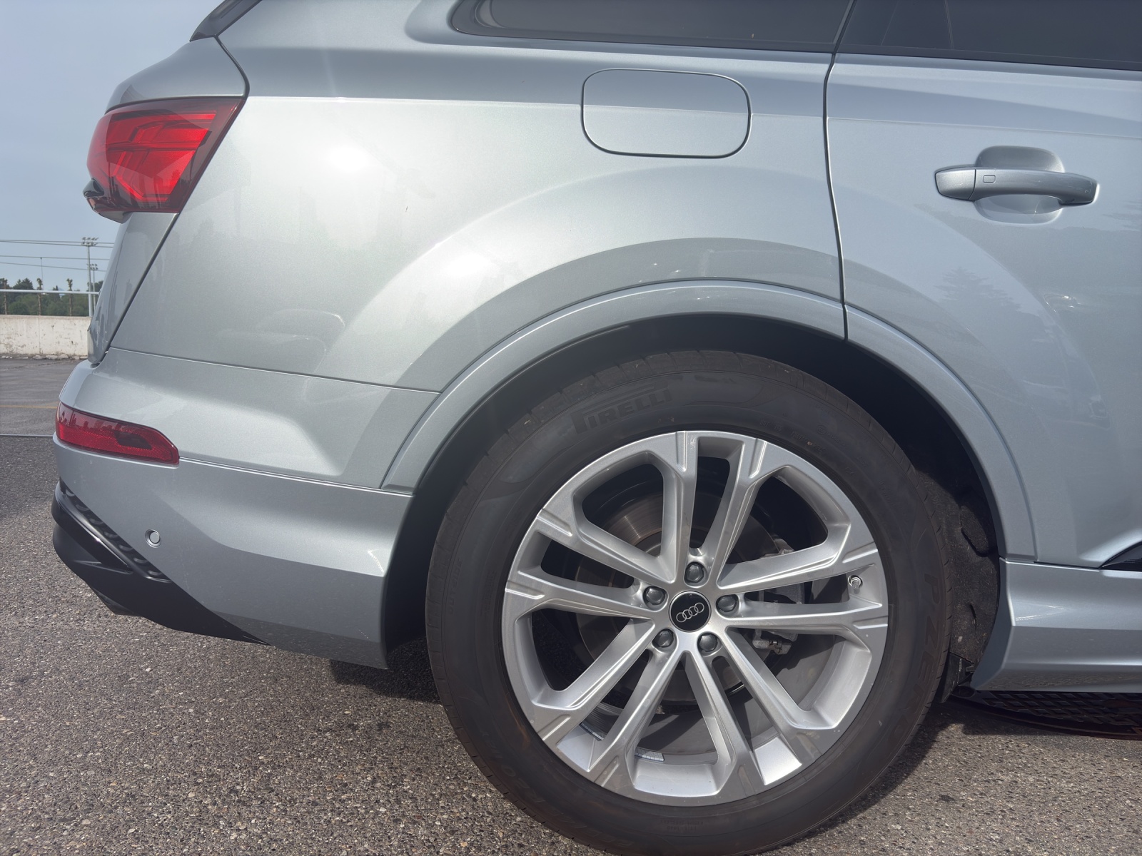 AUDI Q7 SUV 3.0 TDI S Line quattro T-Tronic-image-15