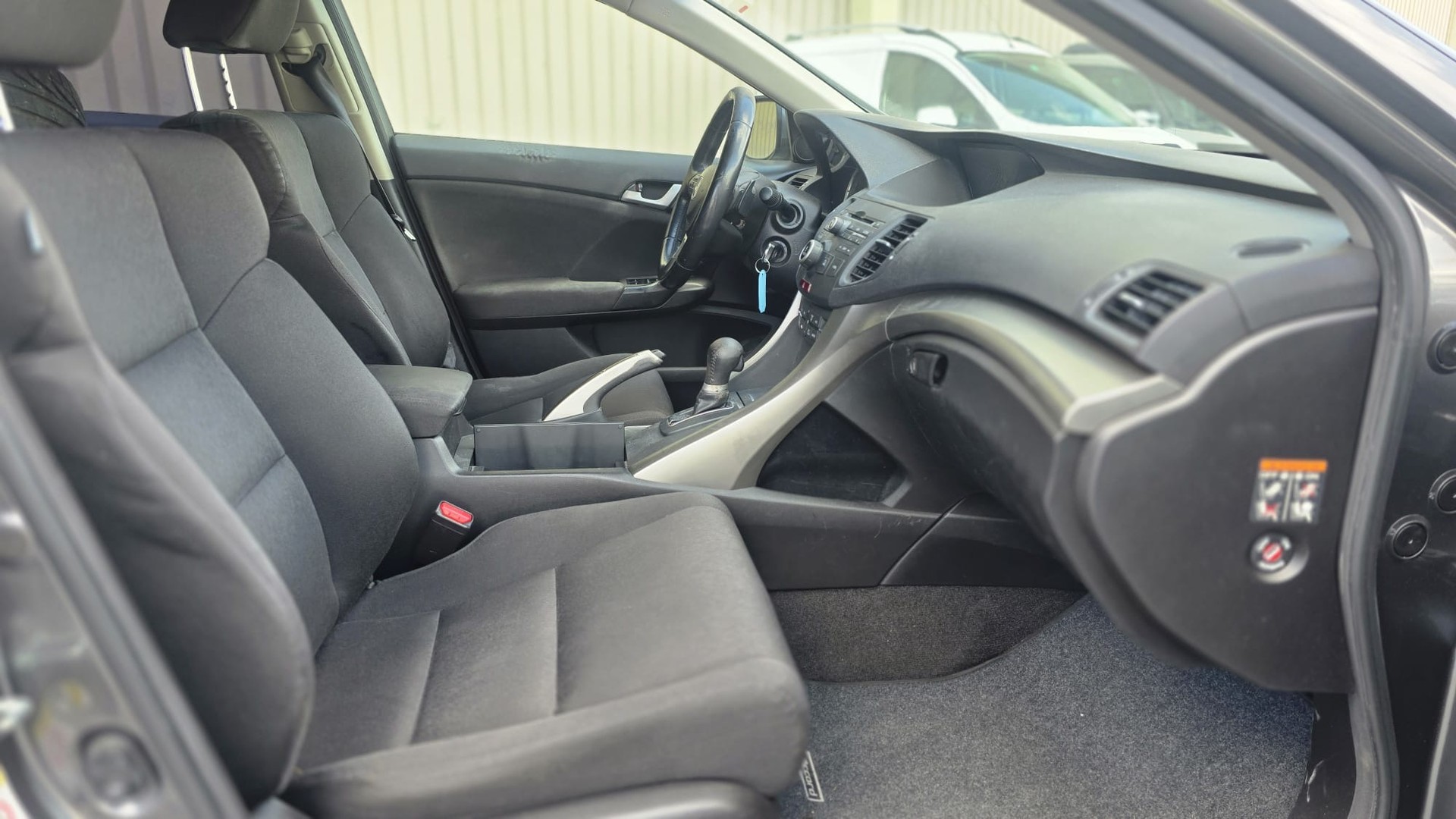 HONDA Accord Tourer 2.2 i-CTDi Executive Automatic-image-8