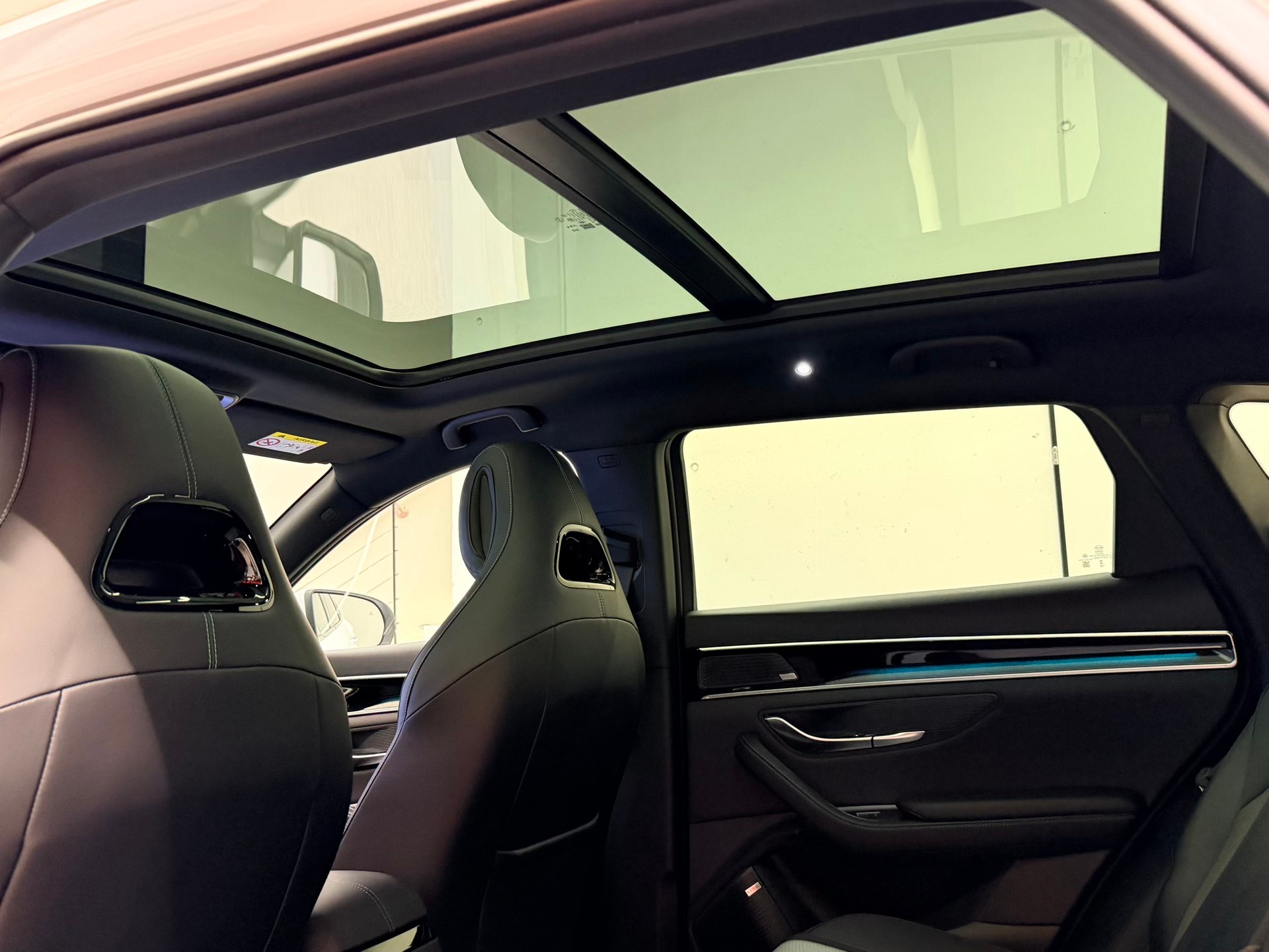 BYD Seal U DM-i Design AWD-image-17