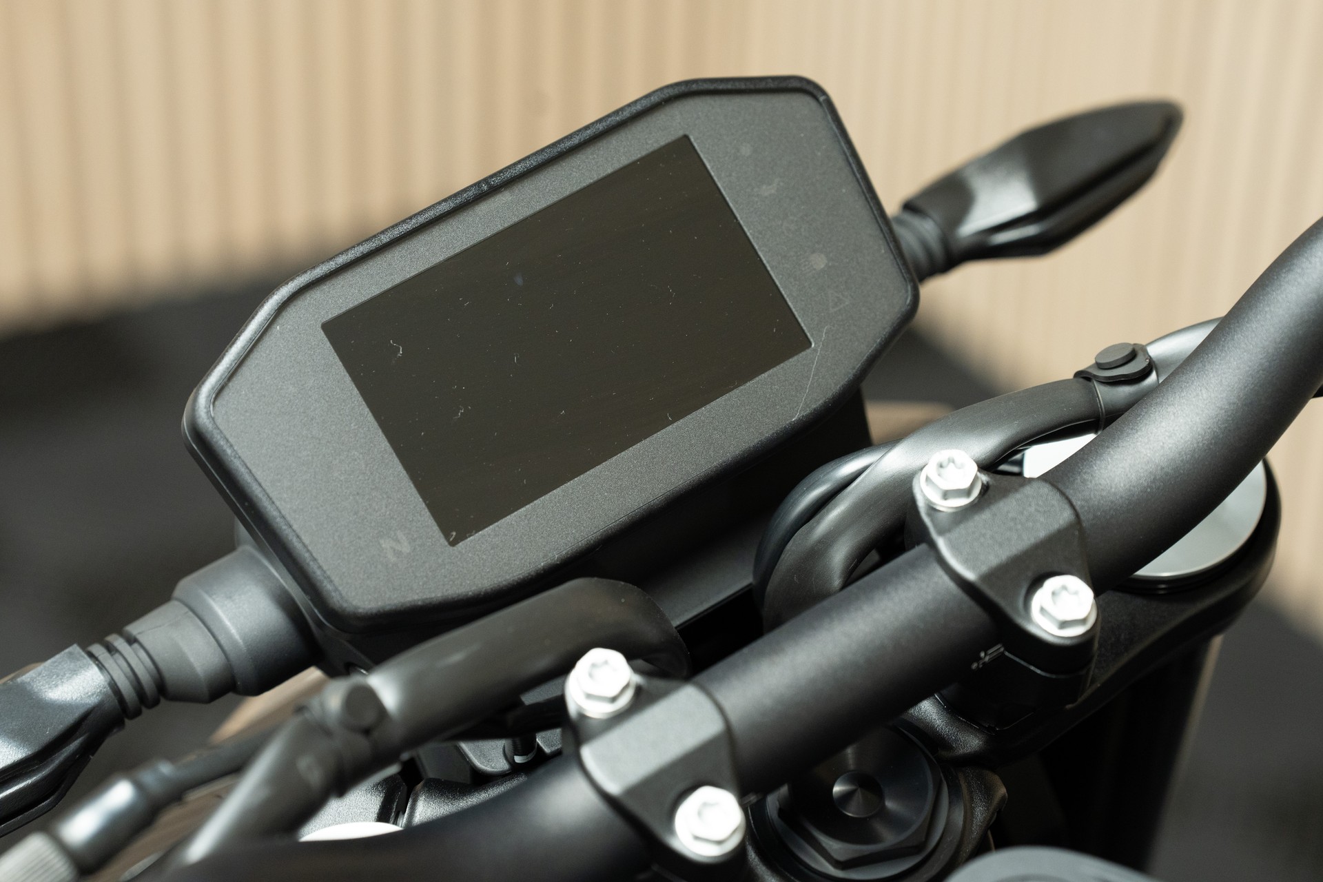 KTM 790 Duke-showroom-element-2