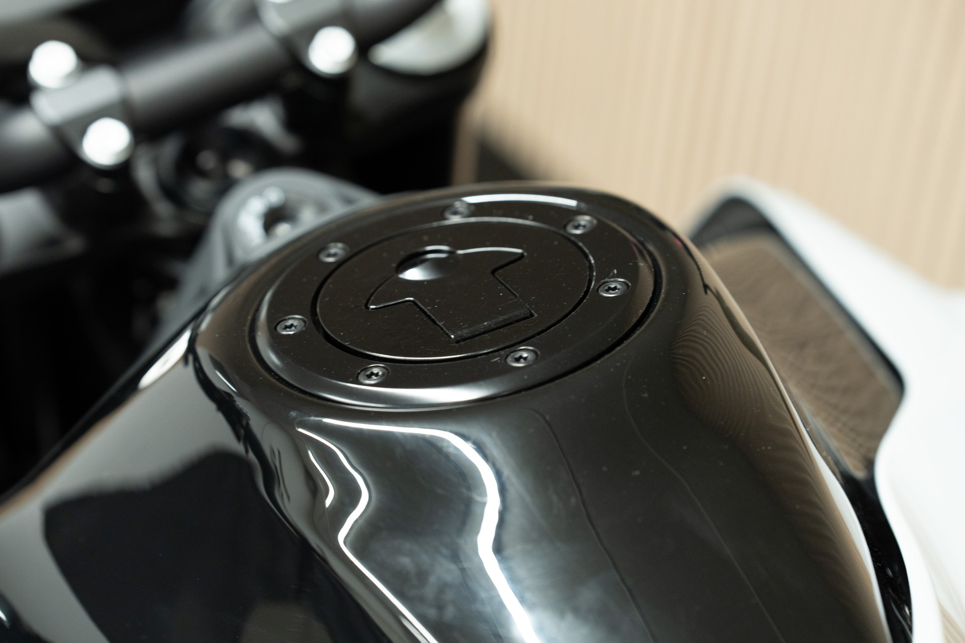 KTM 790 Duke-showroom-element-3