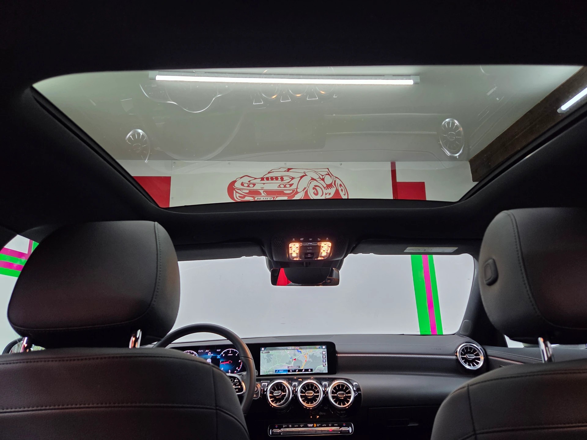 MERCEDES-BENZ CLA Shooting Brake 220 d 4Matic Progressive-image-9