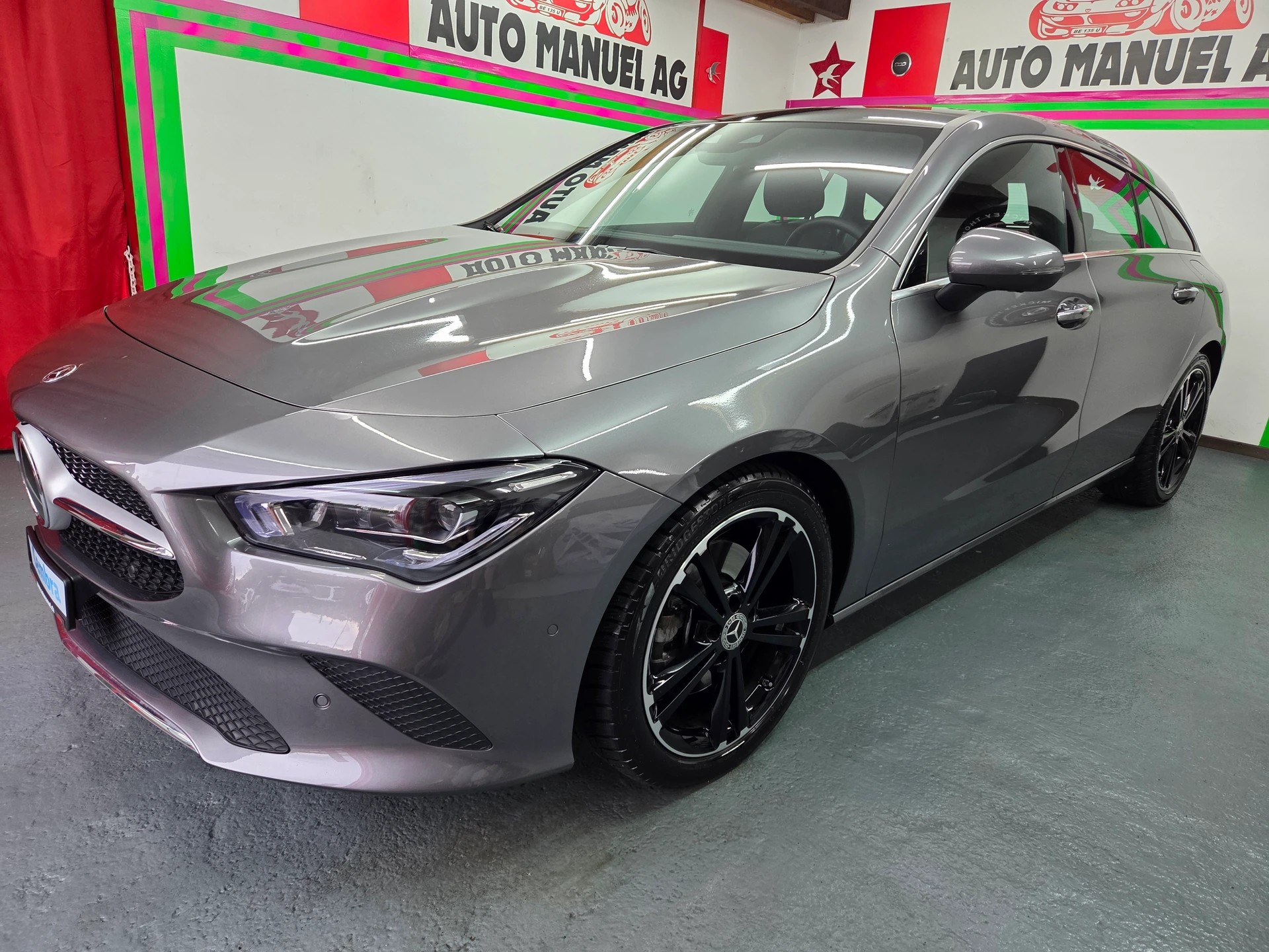 MERCEDES-BENZ CLA Shooting Brake 220 d 4Matic Progressive-image-1