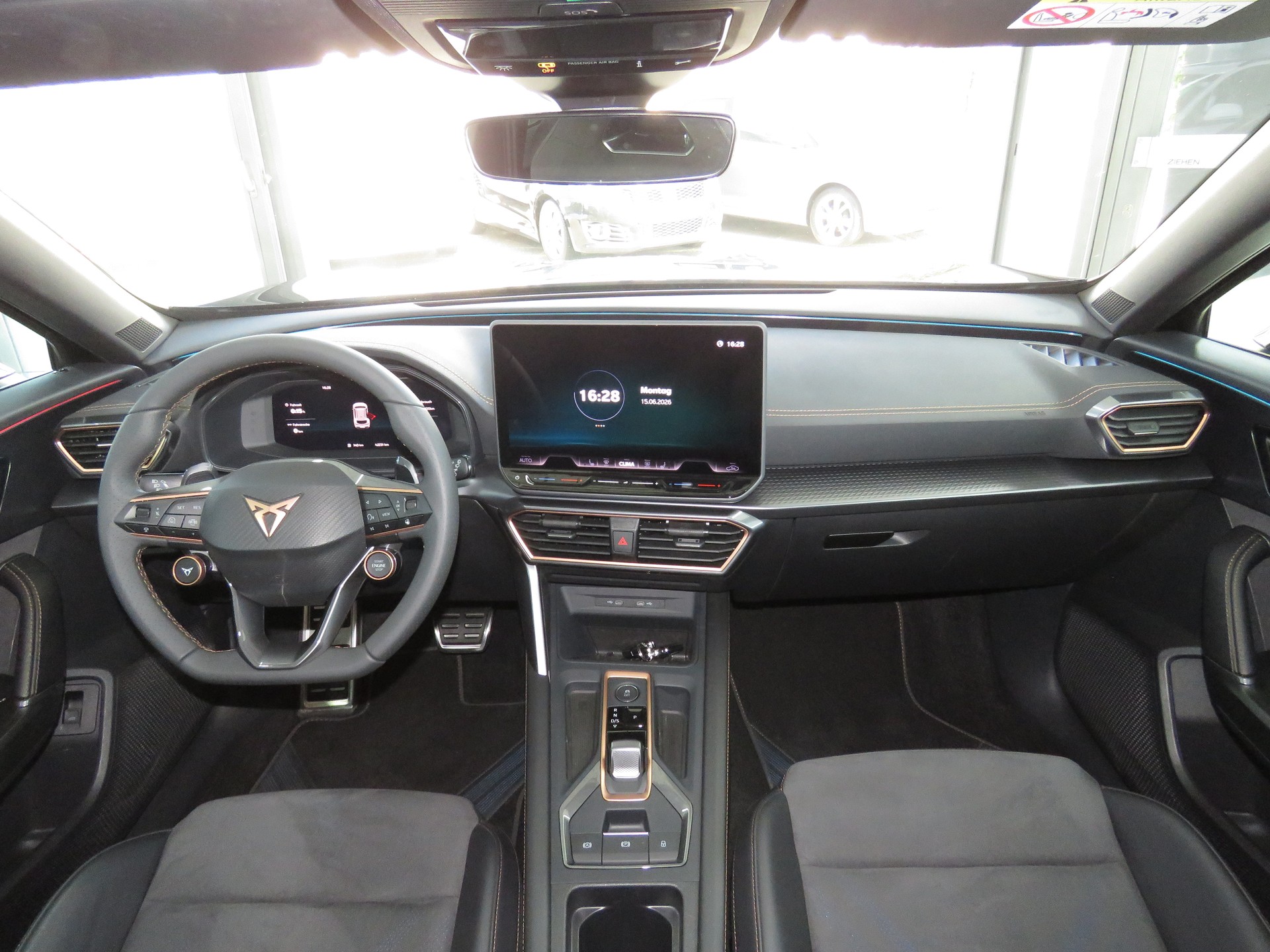 CUPRA Formentor 1.5 TSI Hybrid DSG (Automat)-image-13