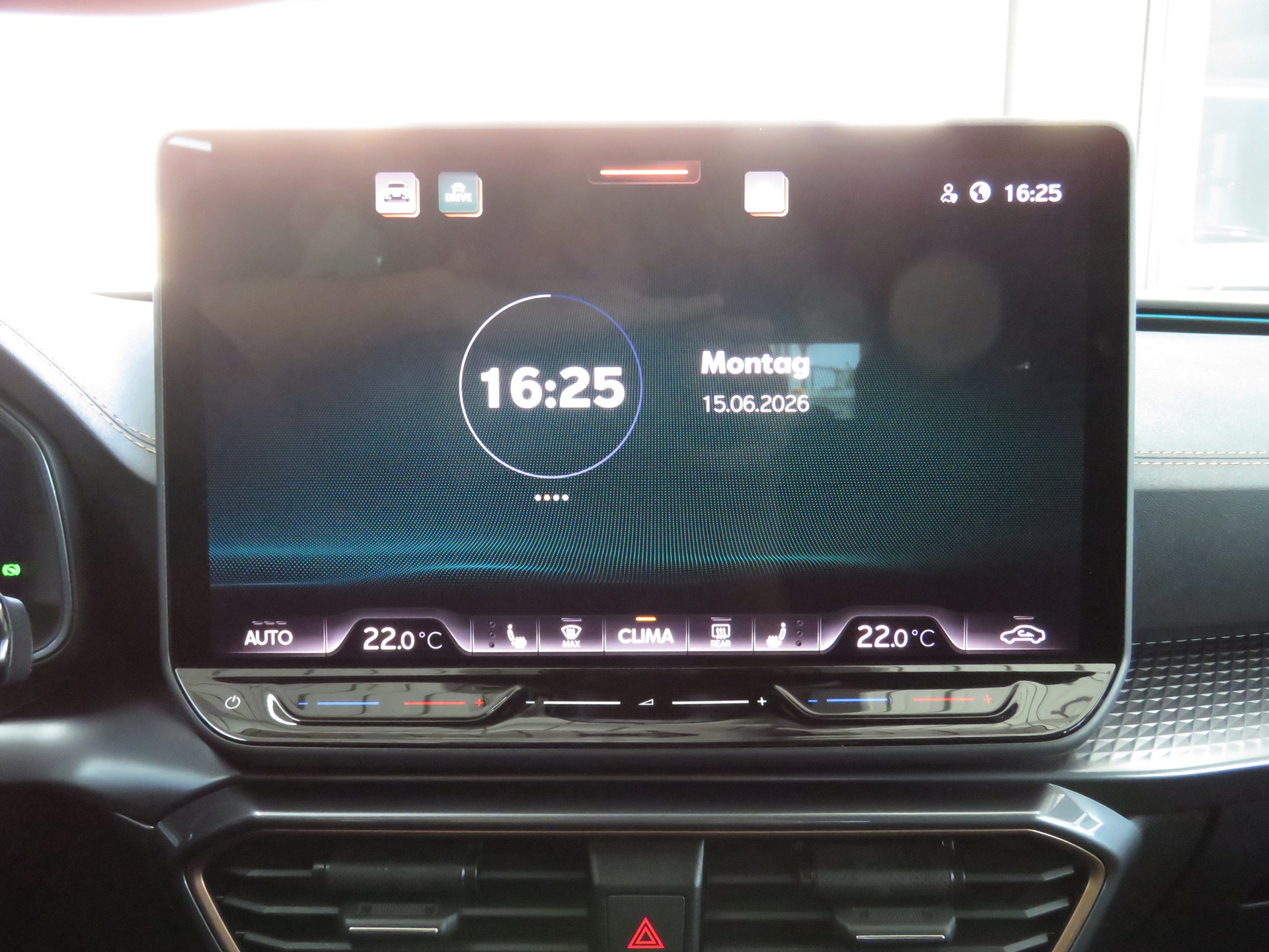 CUPRA Formentor 1.5 TSI Hybrid DSG (Automat)-image-17