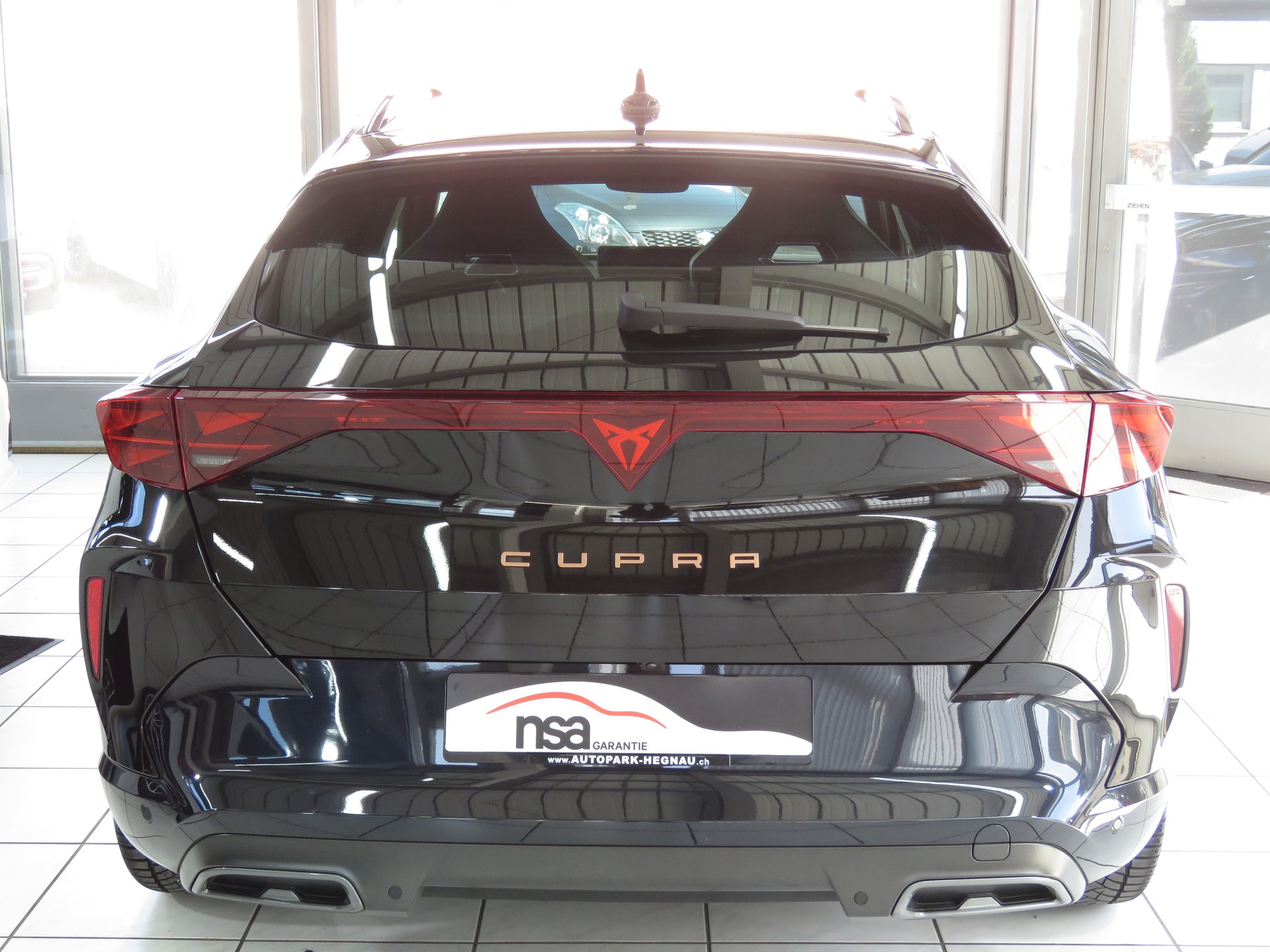 CUPRA Formentor 1.5 TSI Hybrid DSG (Automat)-image-4