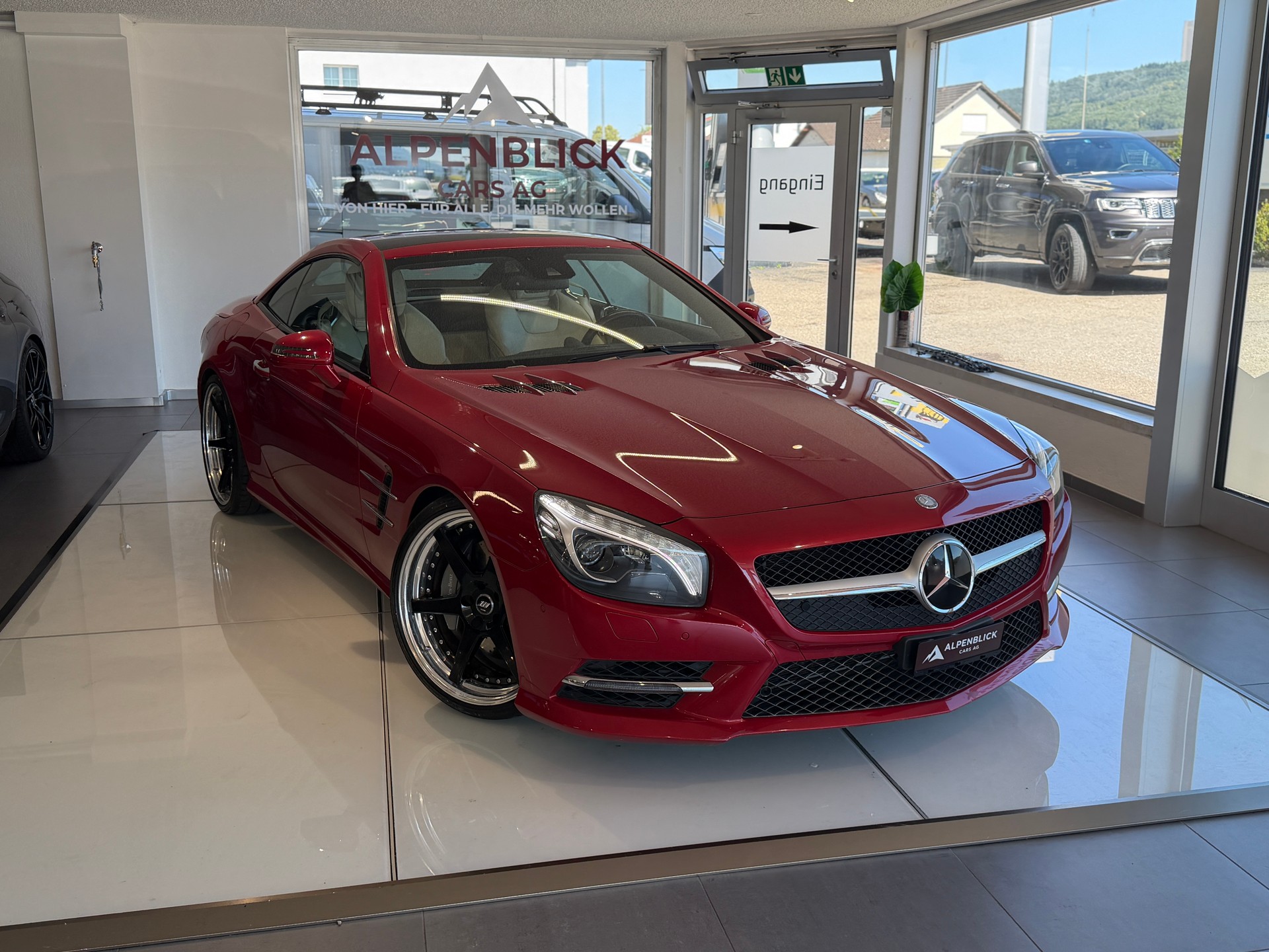 MERCEDES-BENZ SL 350 7G-Tronic-showroom-element-2