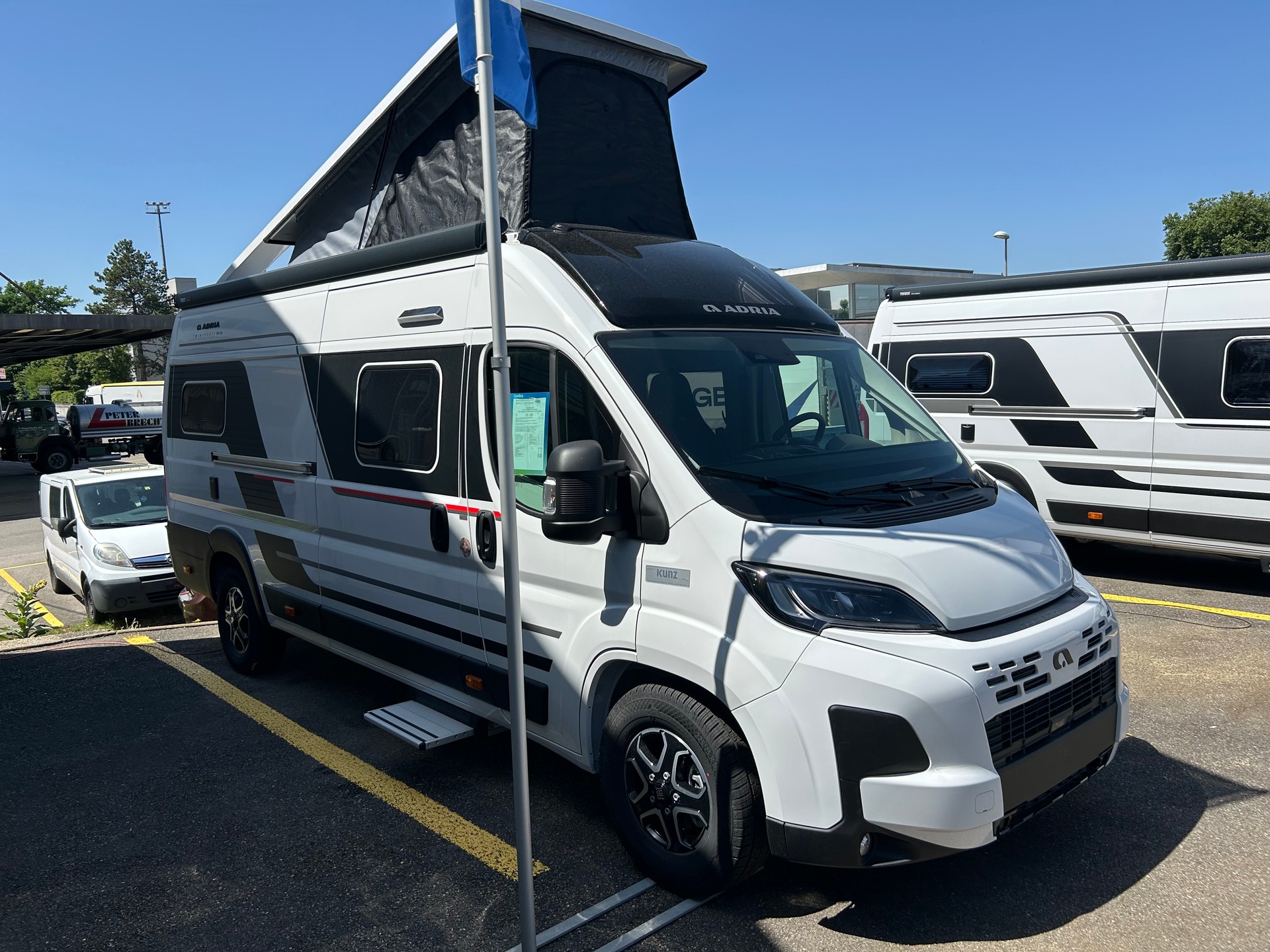 ADRIA Twin Sports 640 SLB-showroom-element-1