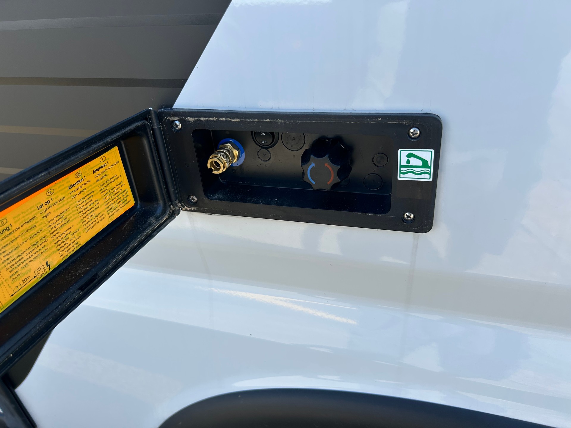 ADRIA Twin Sports 640 SLB-image-9