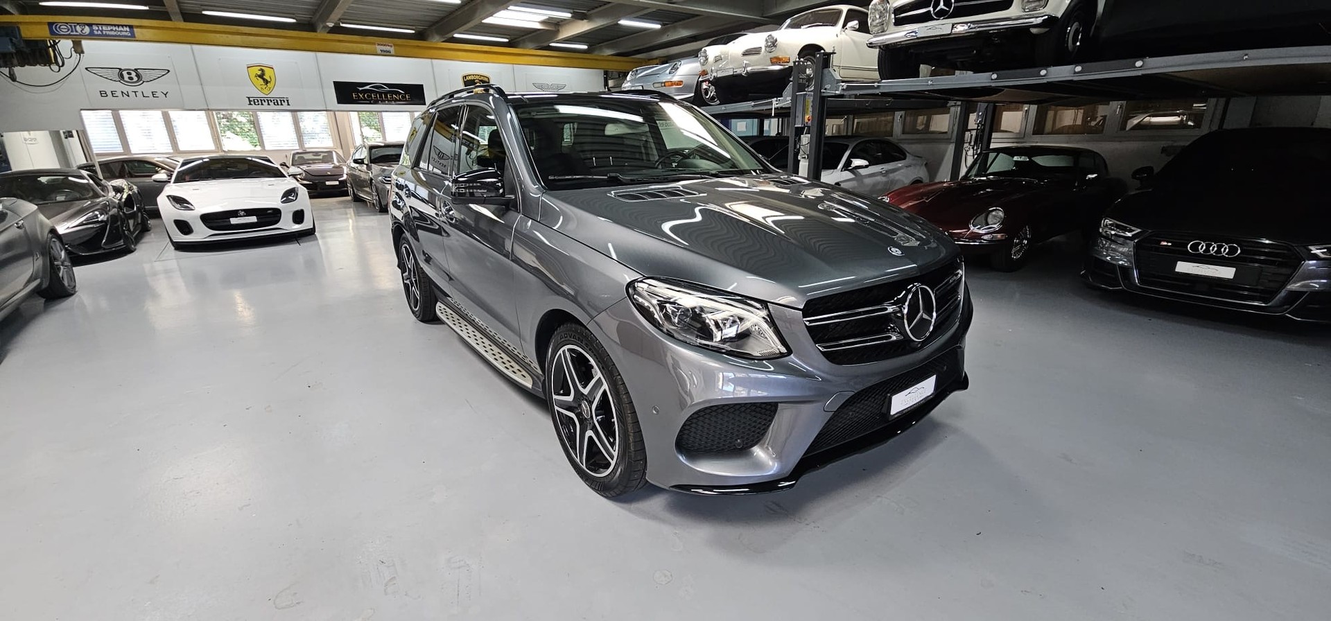 MERCEDES-BENZ GLE 43 AMG 4Matic 9G-Tronic-showroom-element-2