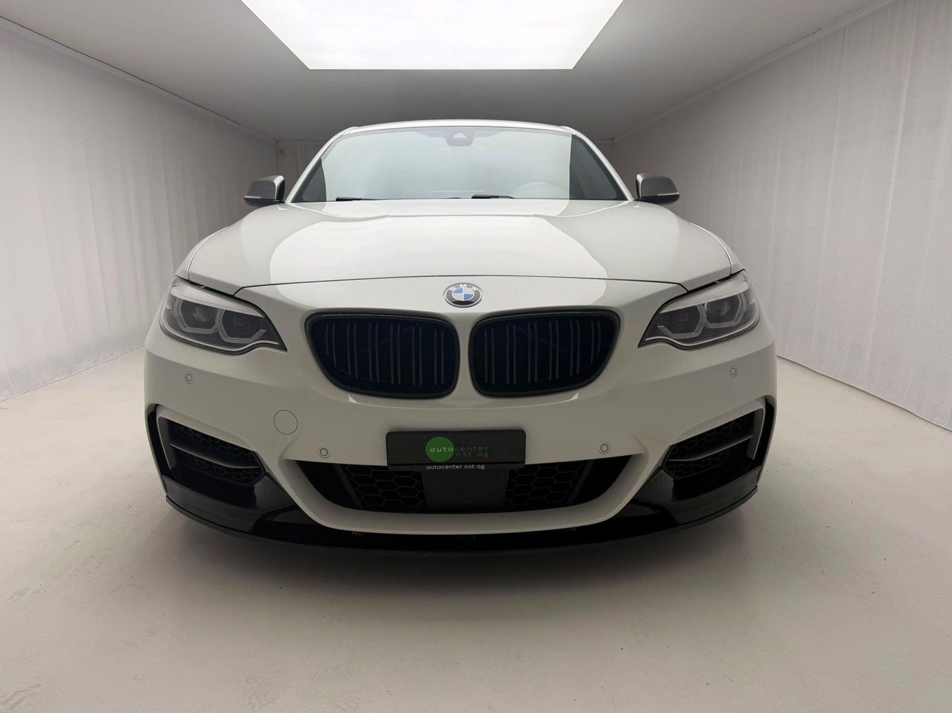BMW M240i xDrive Steptronic-image-4