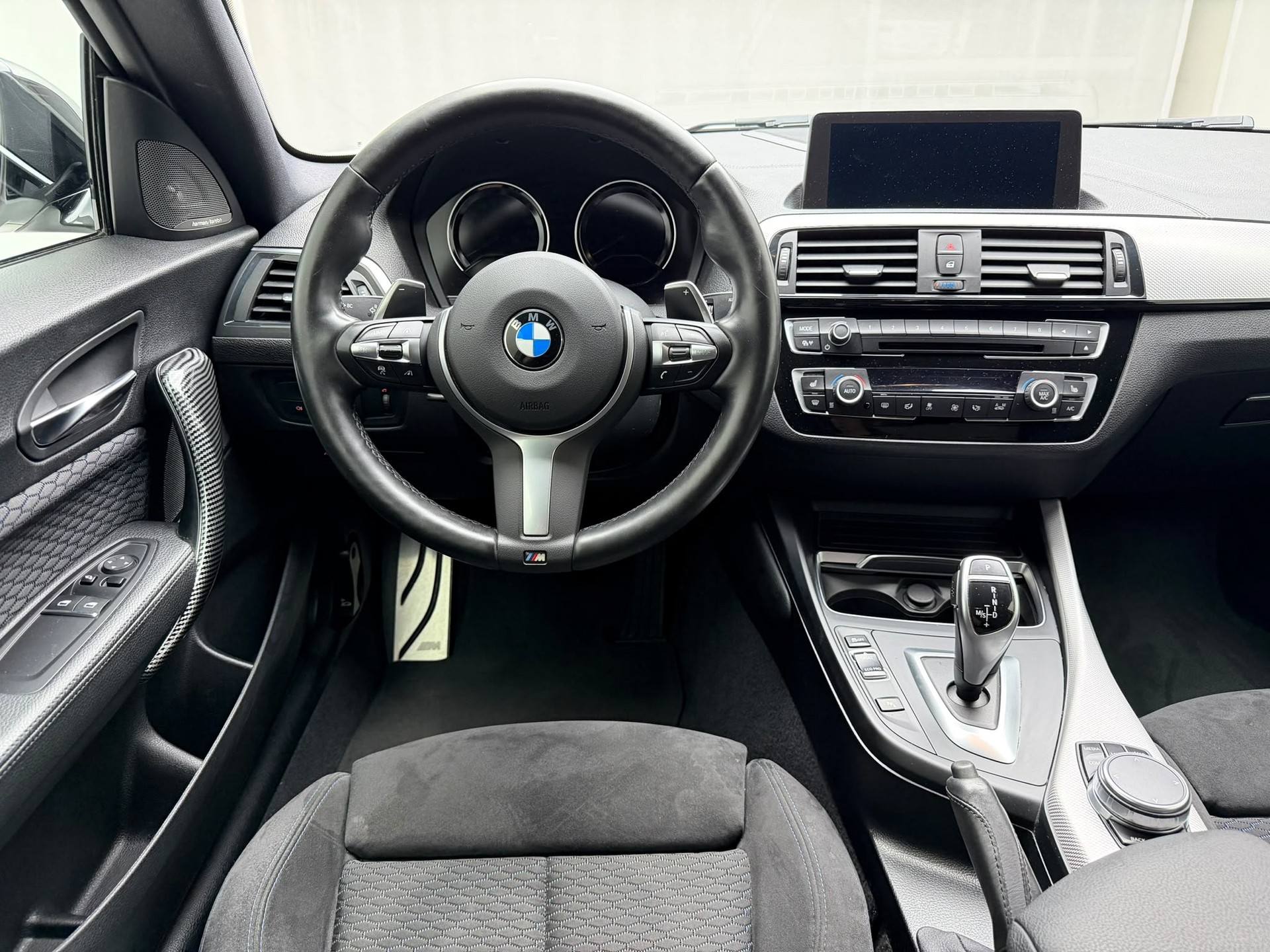 BMW M240i xDrive Steptronic-image-12