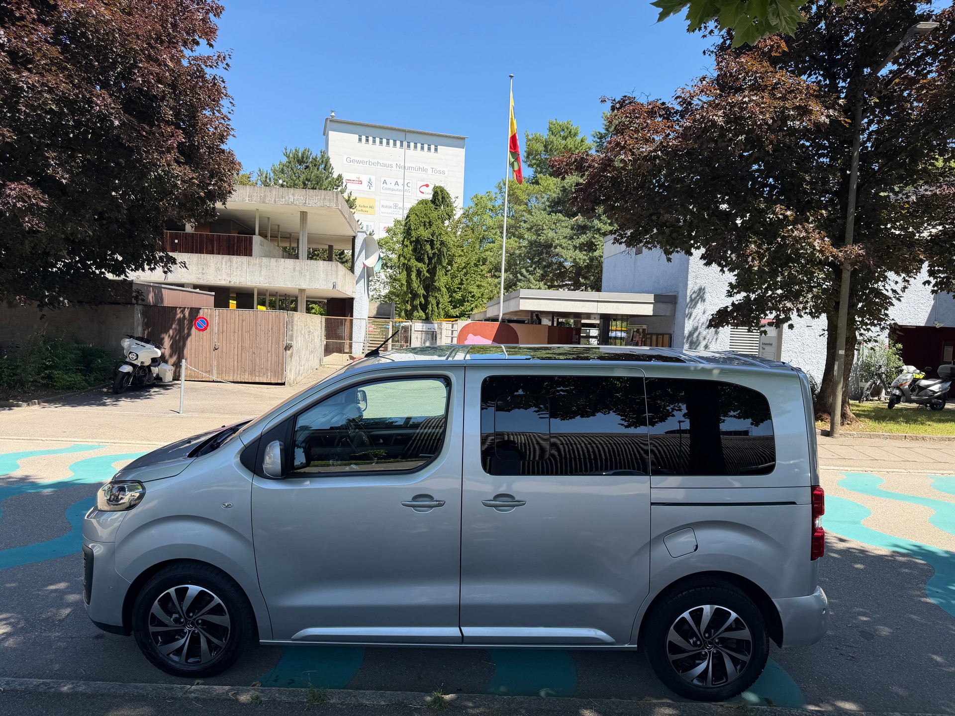 CITROEN Spacetourer 2.0 BlueHDi Shine XS EAT-showroom-element-2