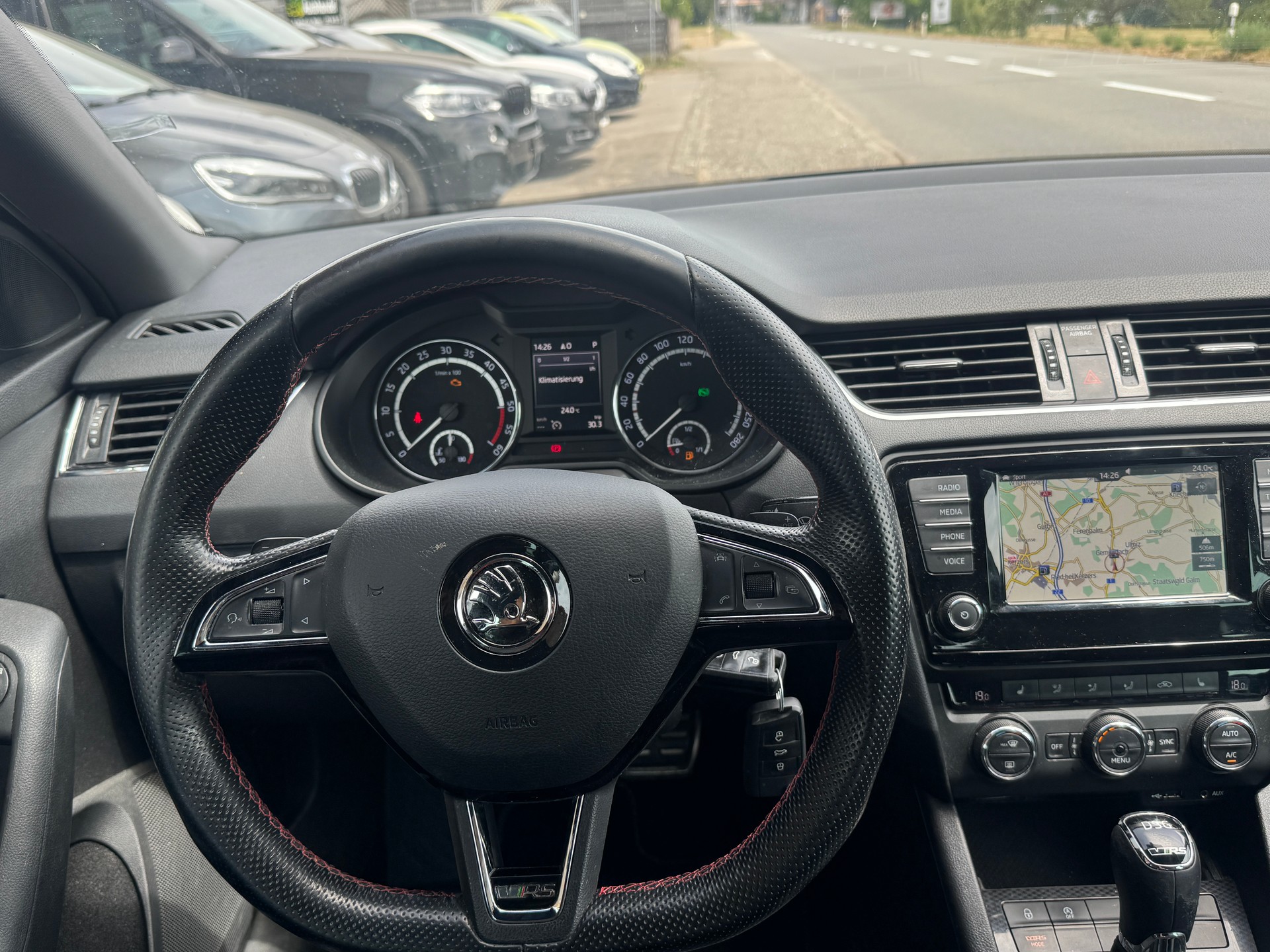 SKODA Octavia Combi 2.0 TDI RS 4x4 DSG-image-7