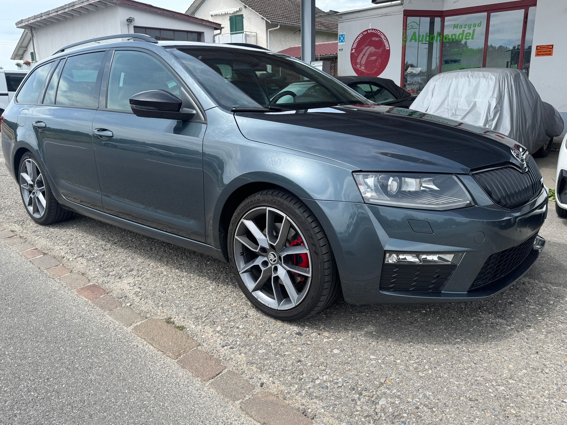 SKODA Octavia Combi 2.0 TDI RS 4x4 DSG-image-2