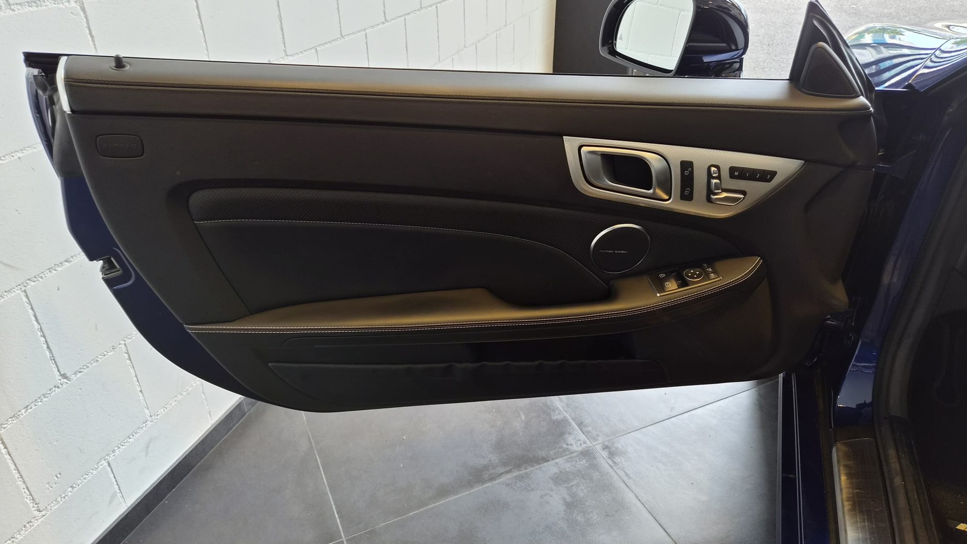 MERCEDES-BENZ SLC 43 AMG 9G-Tronic-image-24