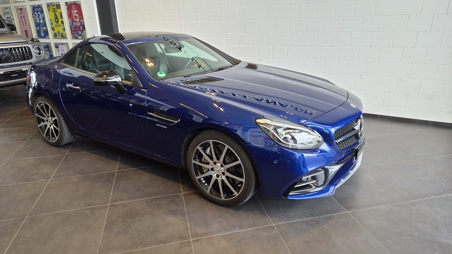 MERCEDES-BENZ SLC 43 AMG 9G-Tronic-showroom-element-2