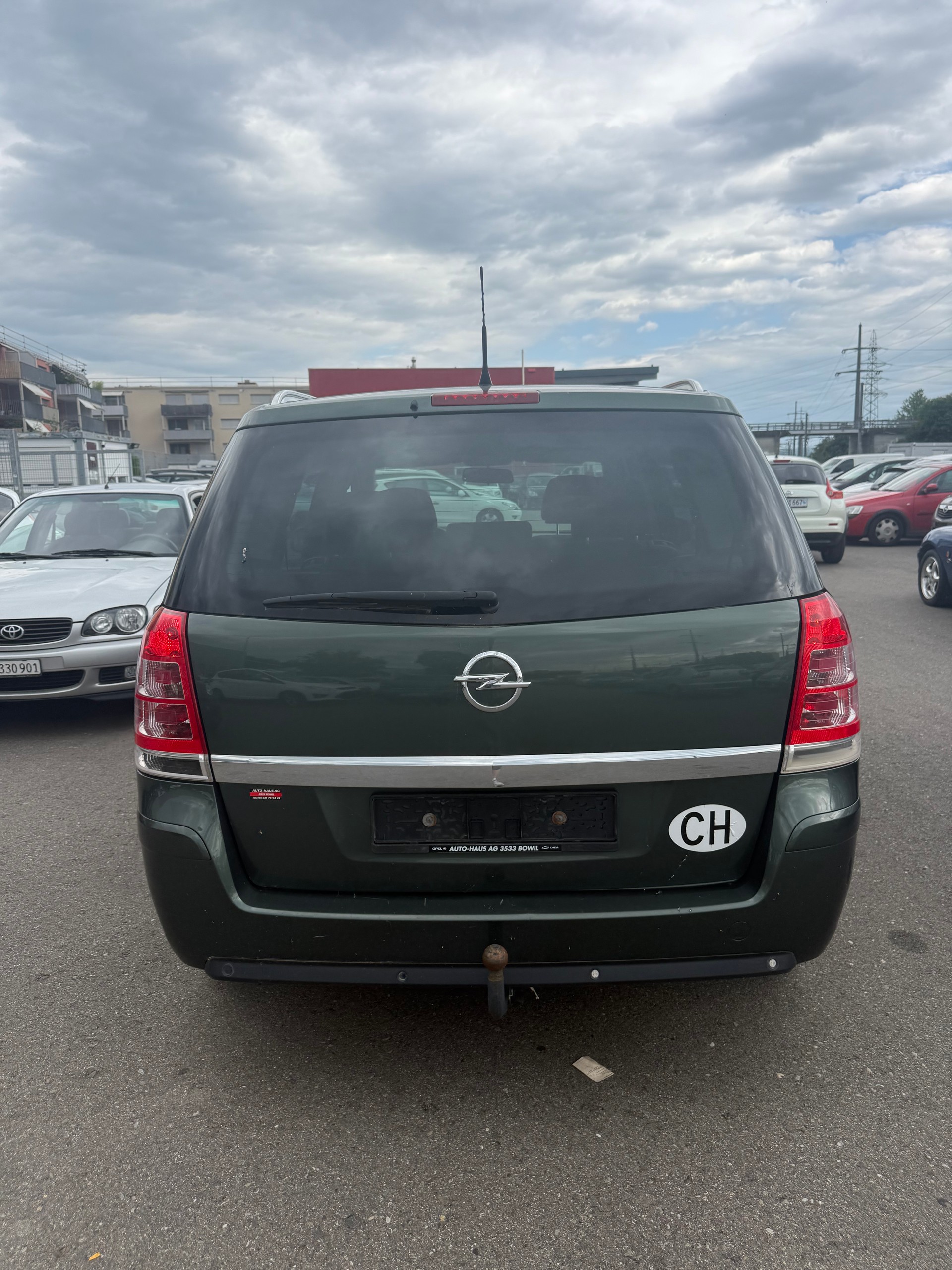 OPEL Zafira 2.2i 16V Cosmo Automatic-image-4