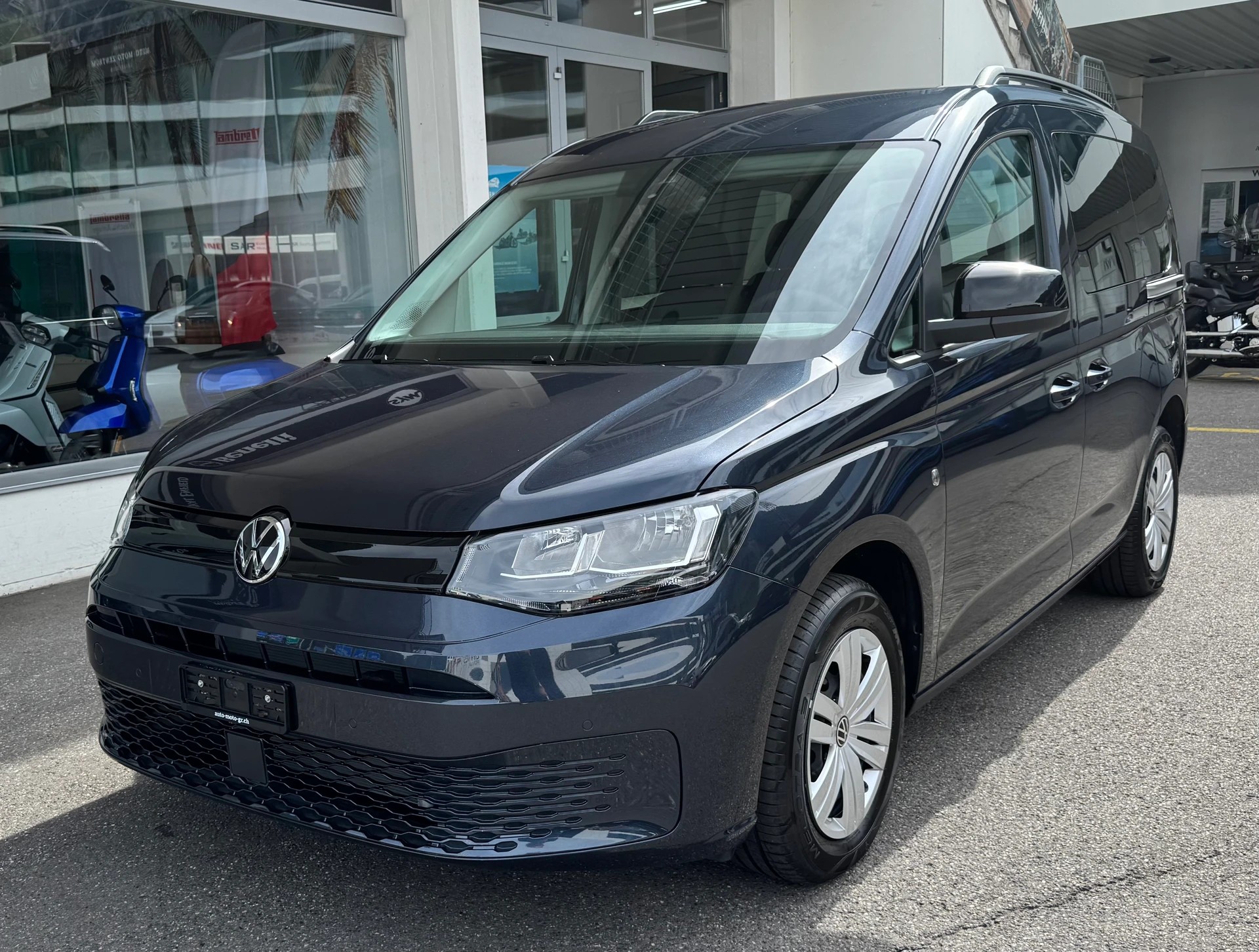 VW Caddy 2.0 TDI 4Motion-image-7