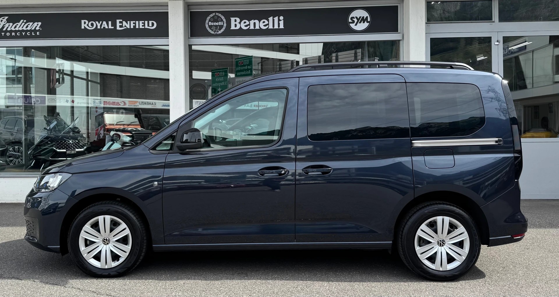 VW Caddy 2.0 TDI 4Motion-image-4