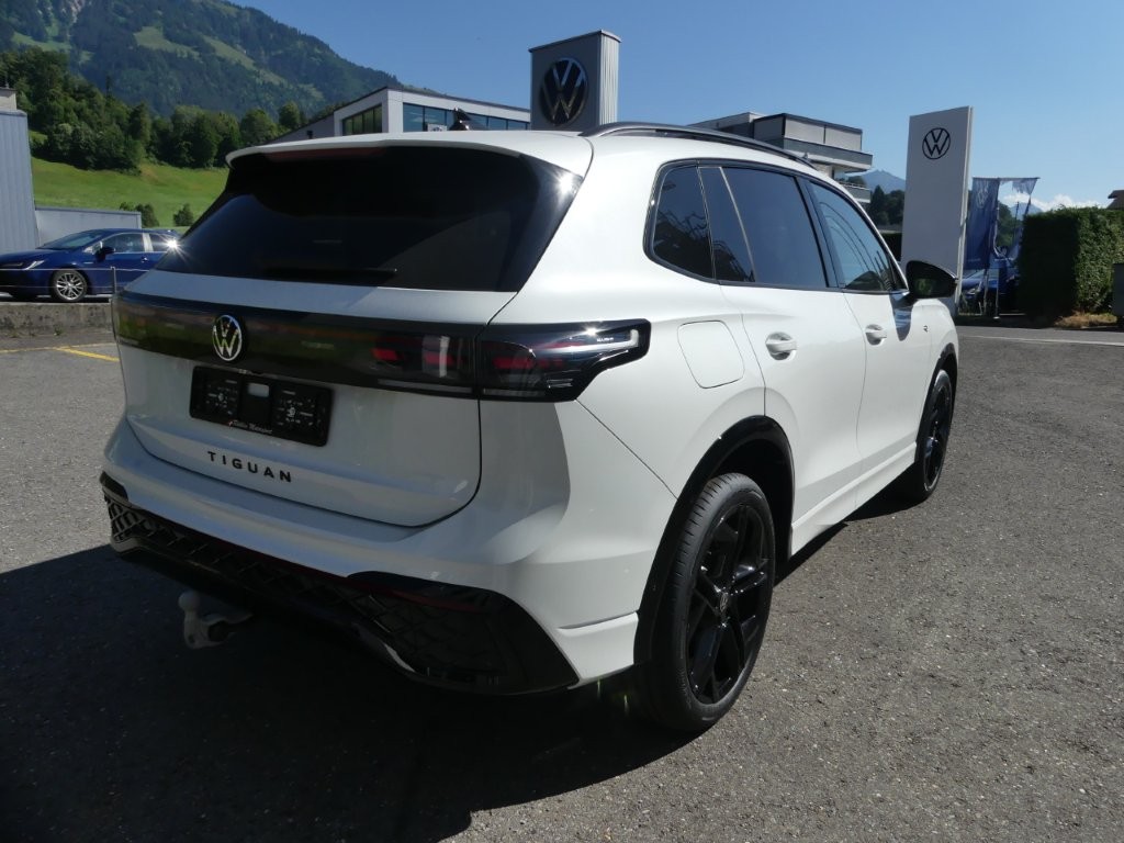 VW Tiguan 2.0 TSI DSG R-Line 4Motion-showroom-element-3