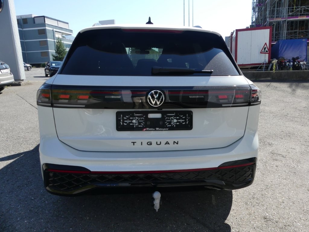 VW Tiguan 2.0 TSI DSG R-Line 4Motion-showroom-element-2