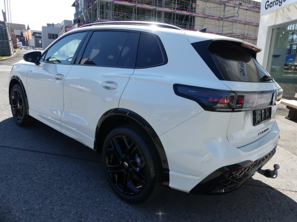 VW Tiguan 2.0 TSI DSG R-Line 4Motion-showroom-element-1