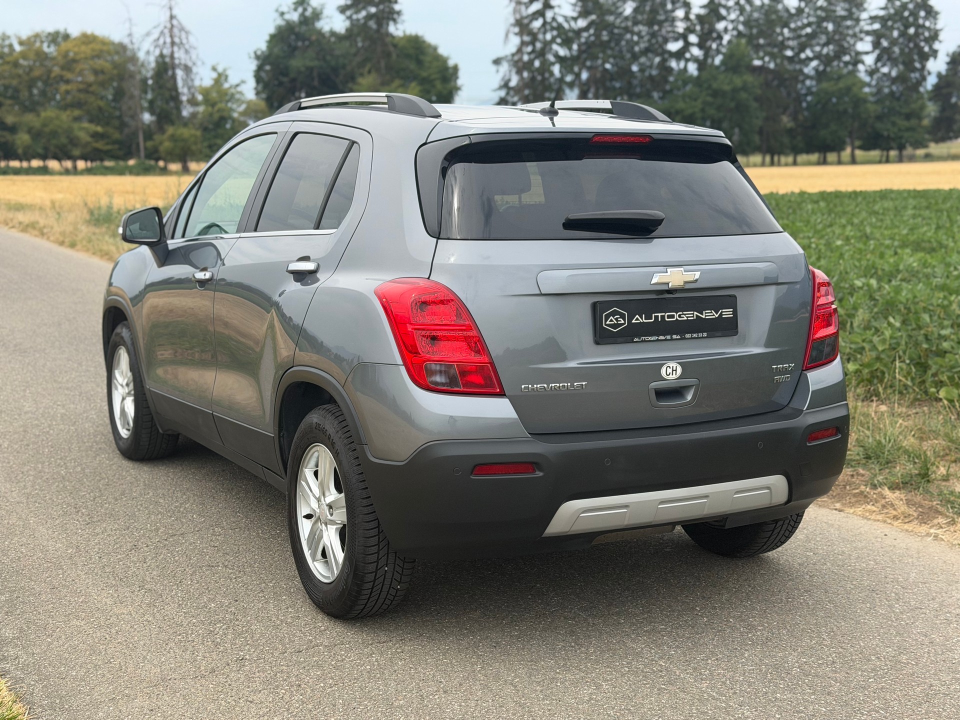 CHEVROLET Trax 1.7 VCDi LT 4WD-image-4
