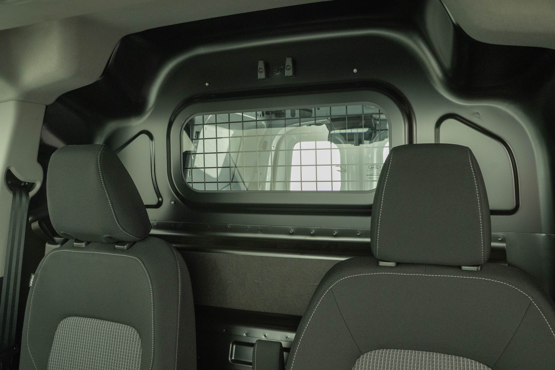 FORD Transit Courier Van 1.0 EcoBoost Trend-image-10