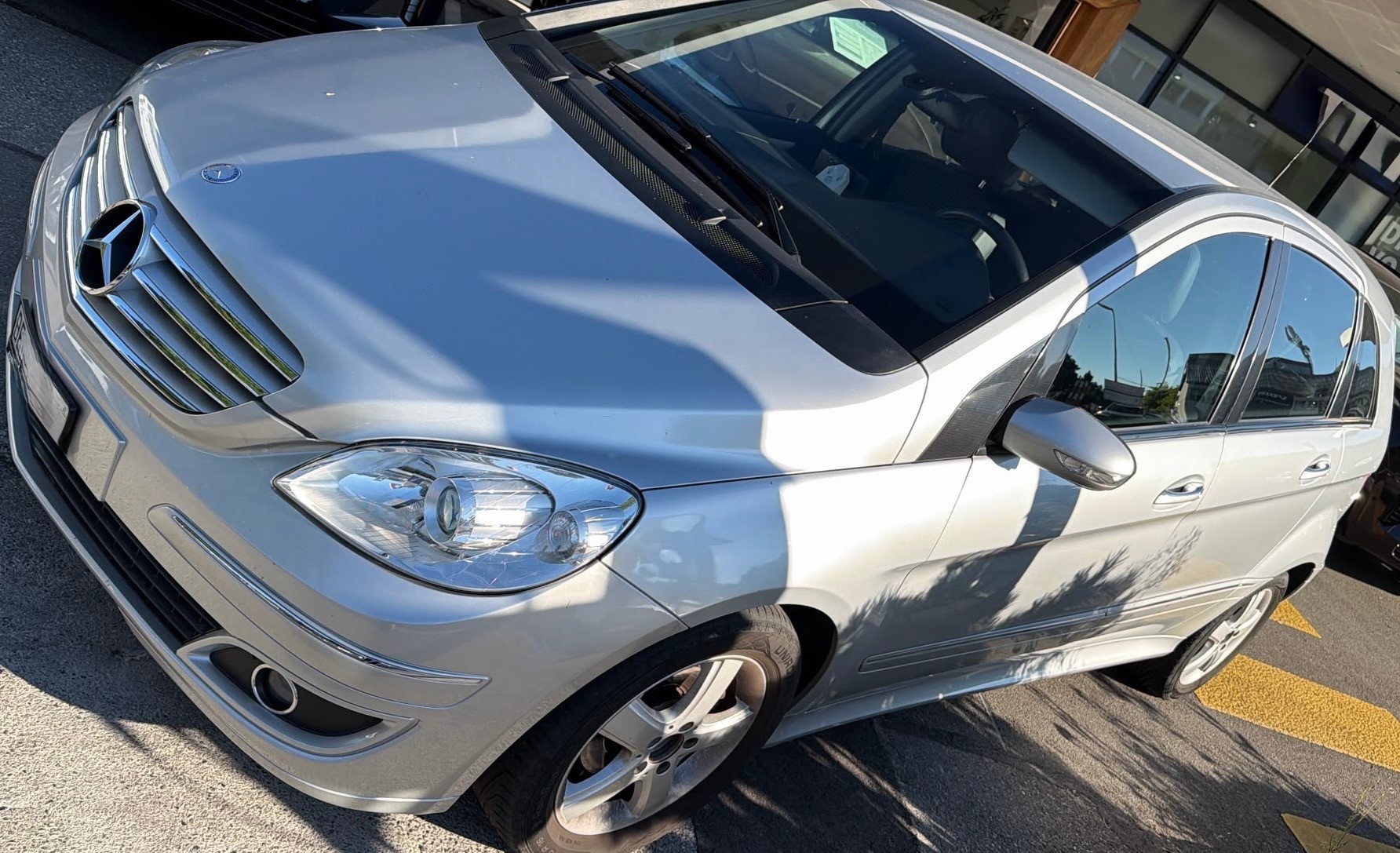 MERCEDES-BENZ B 170-showroom-element-1