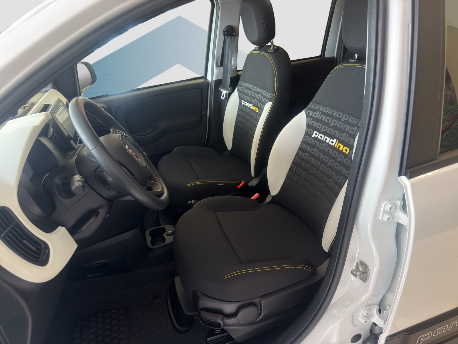 FIAT Pandina 1.0 Hybrid Cross-image-8