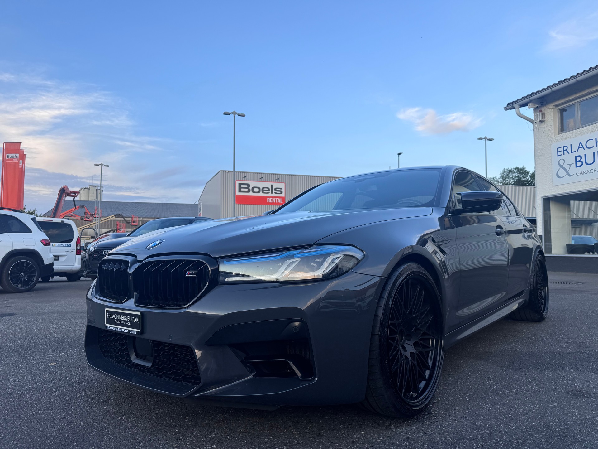 BMW M5 xDrive Competition Drivelogic-showroom-element-1