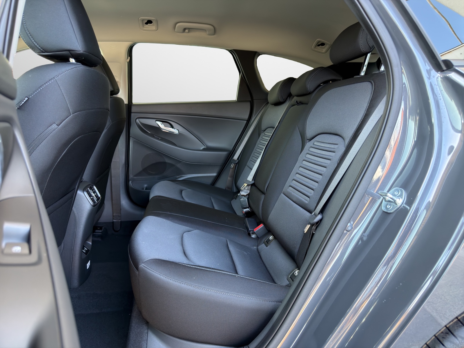 HYUNDAI i30 Wagon 1.6 T-GDi Amplia-image-7