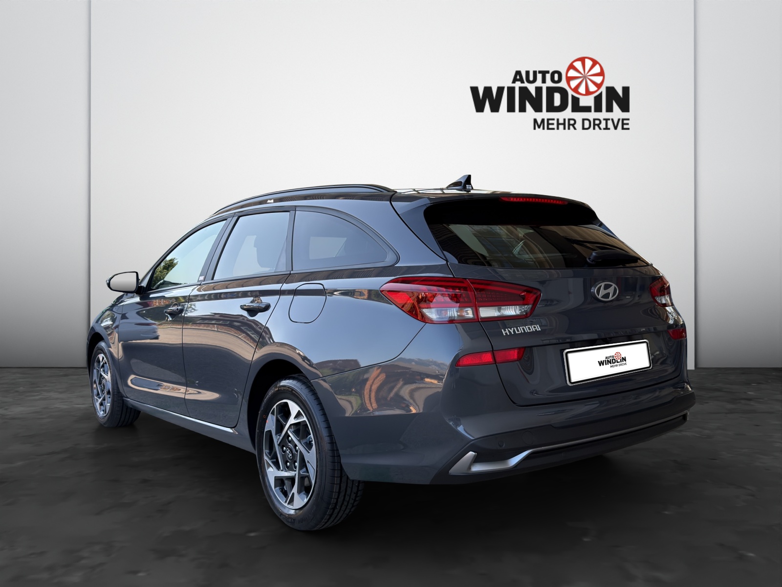 HYUNDAI i30 Wagon 1.6 T-GDi Amplia-showroom-element-2