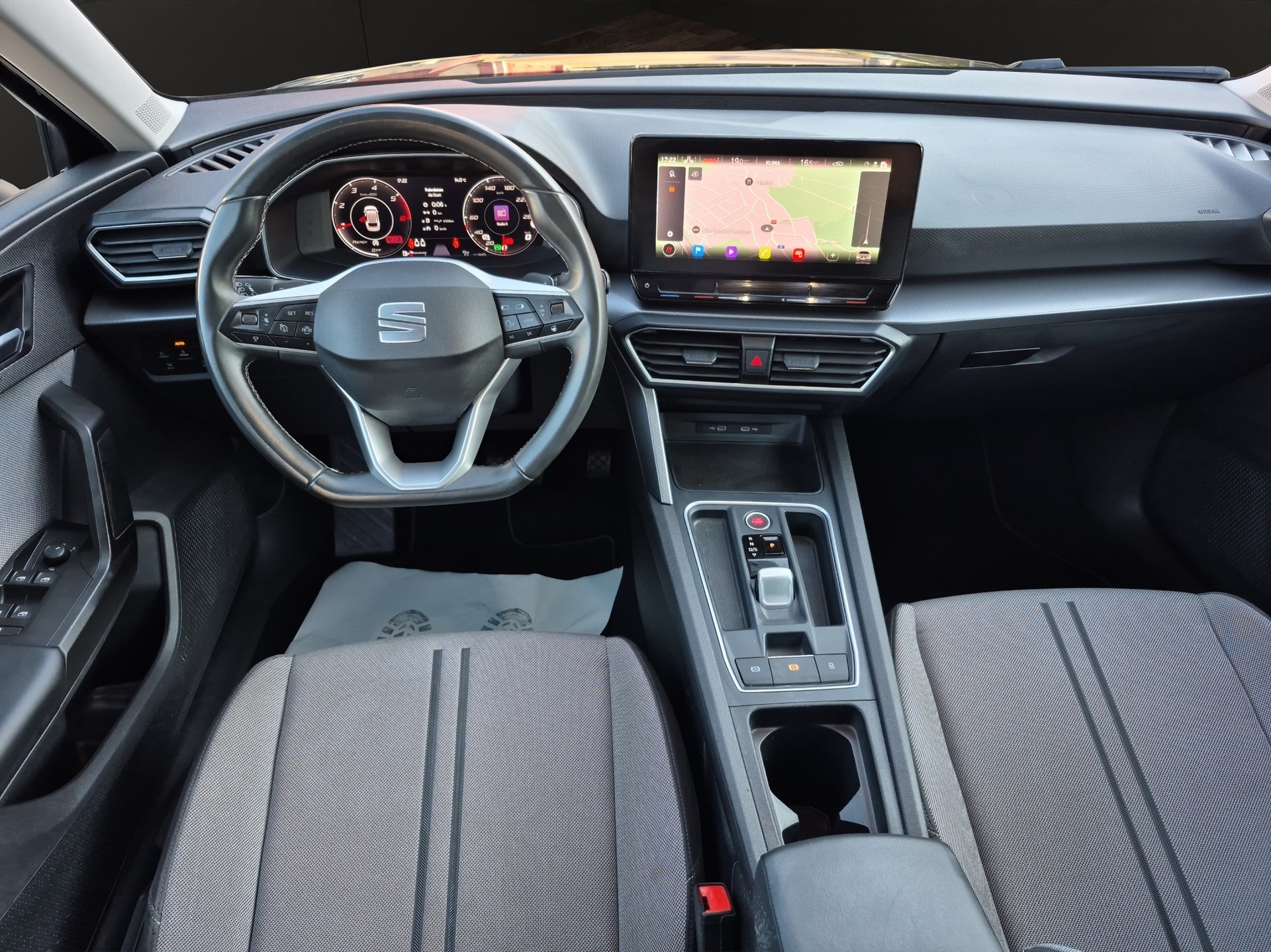 SEAT Leon ST 2.0 TDI EVO DSG 4Drive Style-image-9