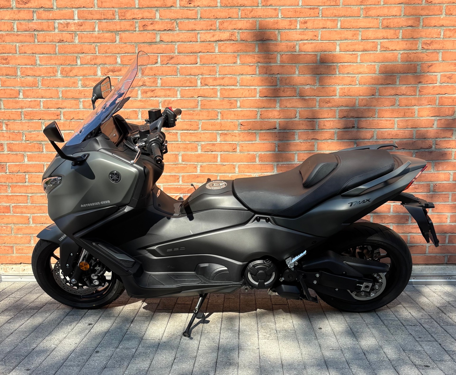 YAMAHA T-Max 560-image-4