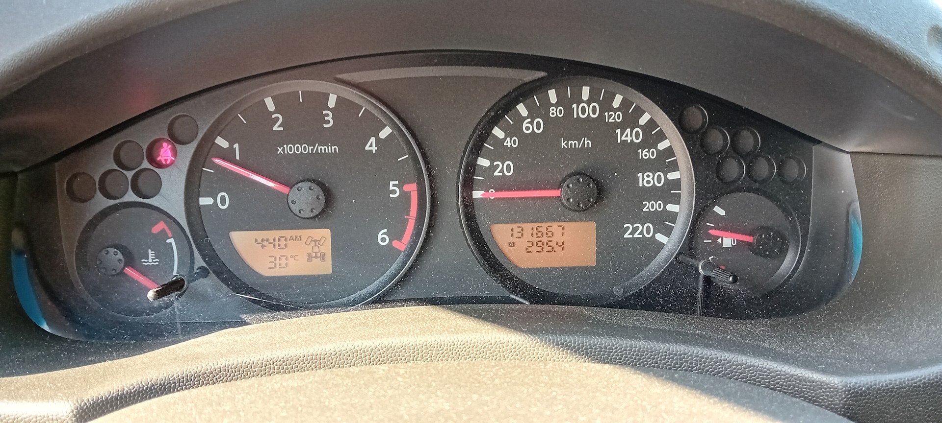 NISSAN 2.5 dCi Double Cab SE-image-9