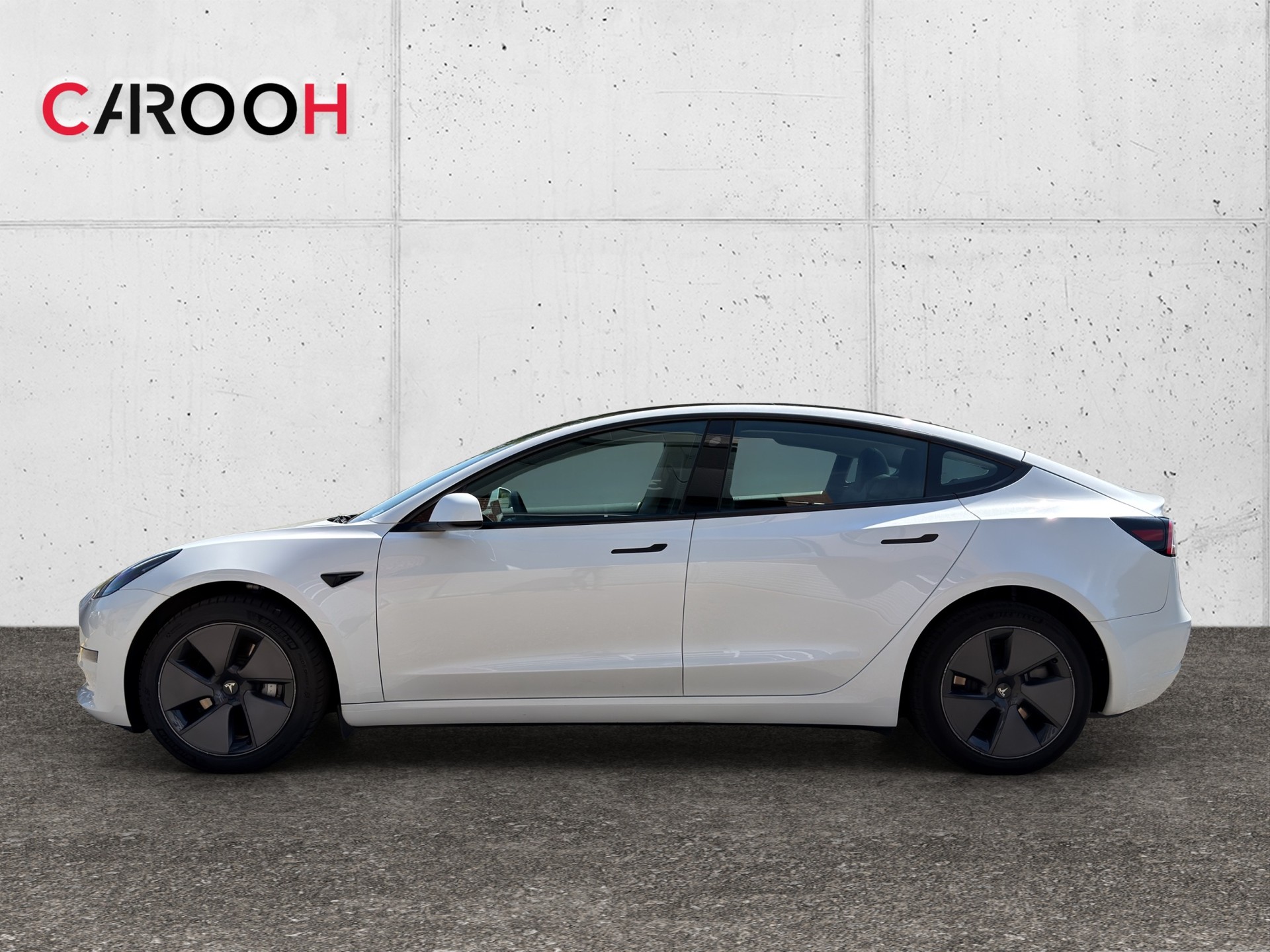 TESLA Model 3-showroom-element-3