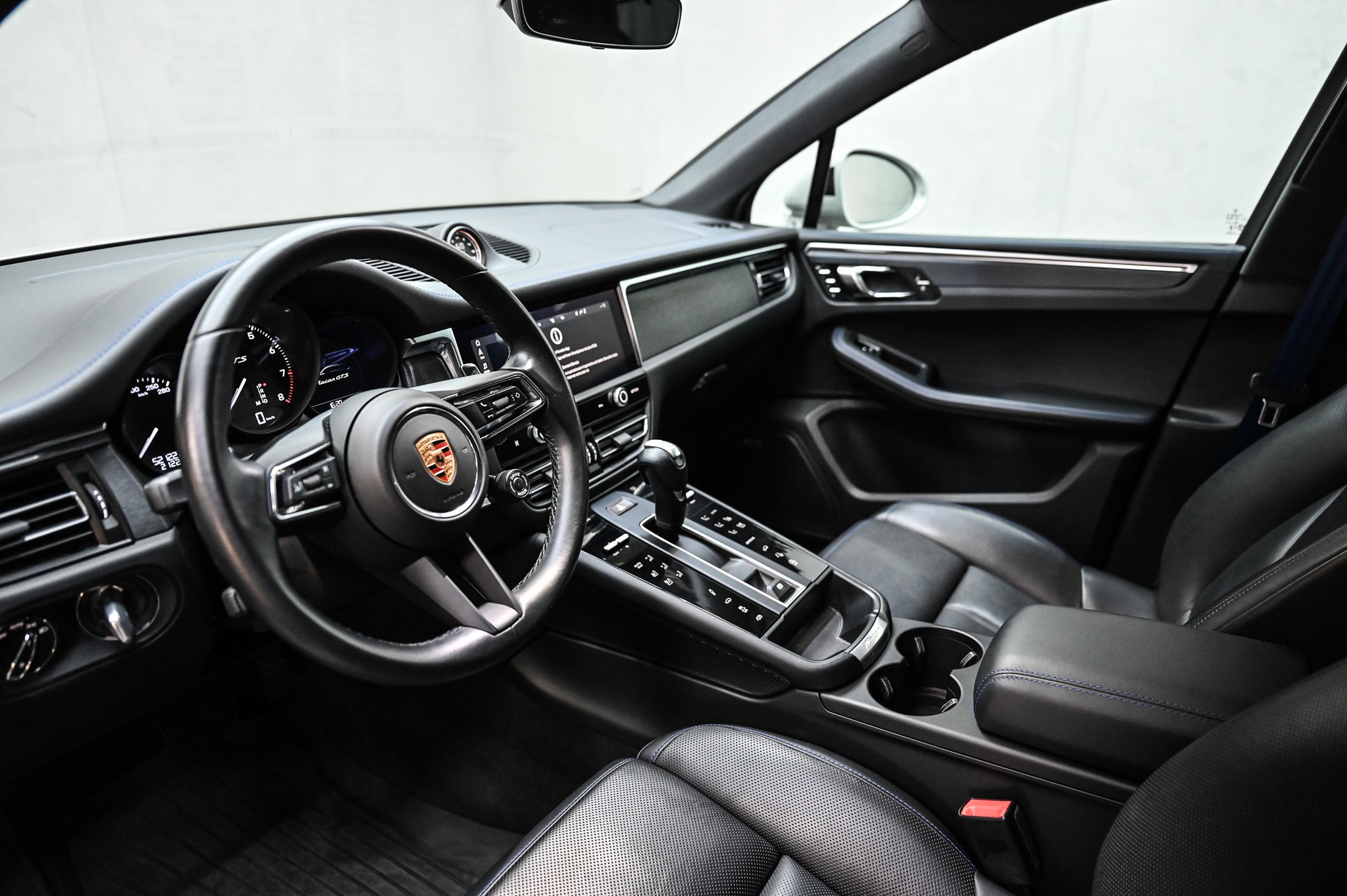 PORSCHE Macan 2.9 V6 GTS-image-17