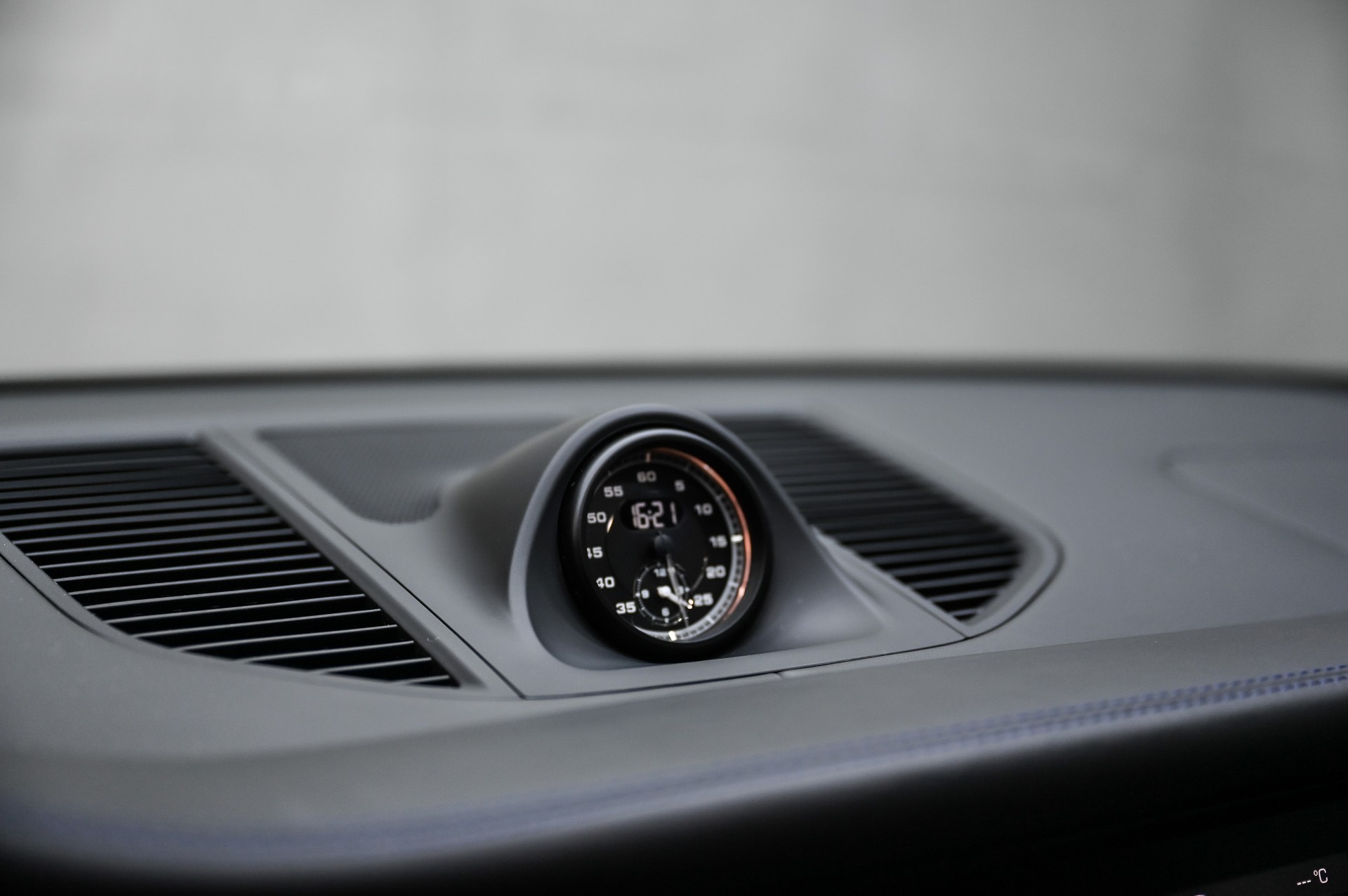 PORSCHE Macan 2.9 V6 GTS-image-22