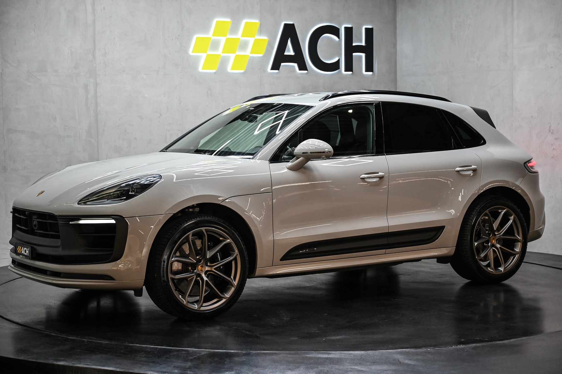 PORSCHE Macan 2.9 V6 GTS-showroom-element-3