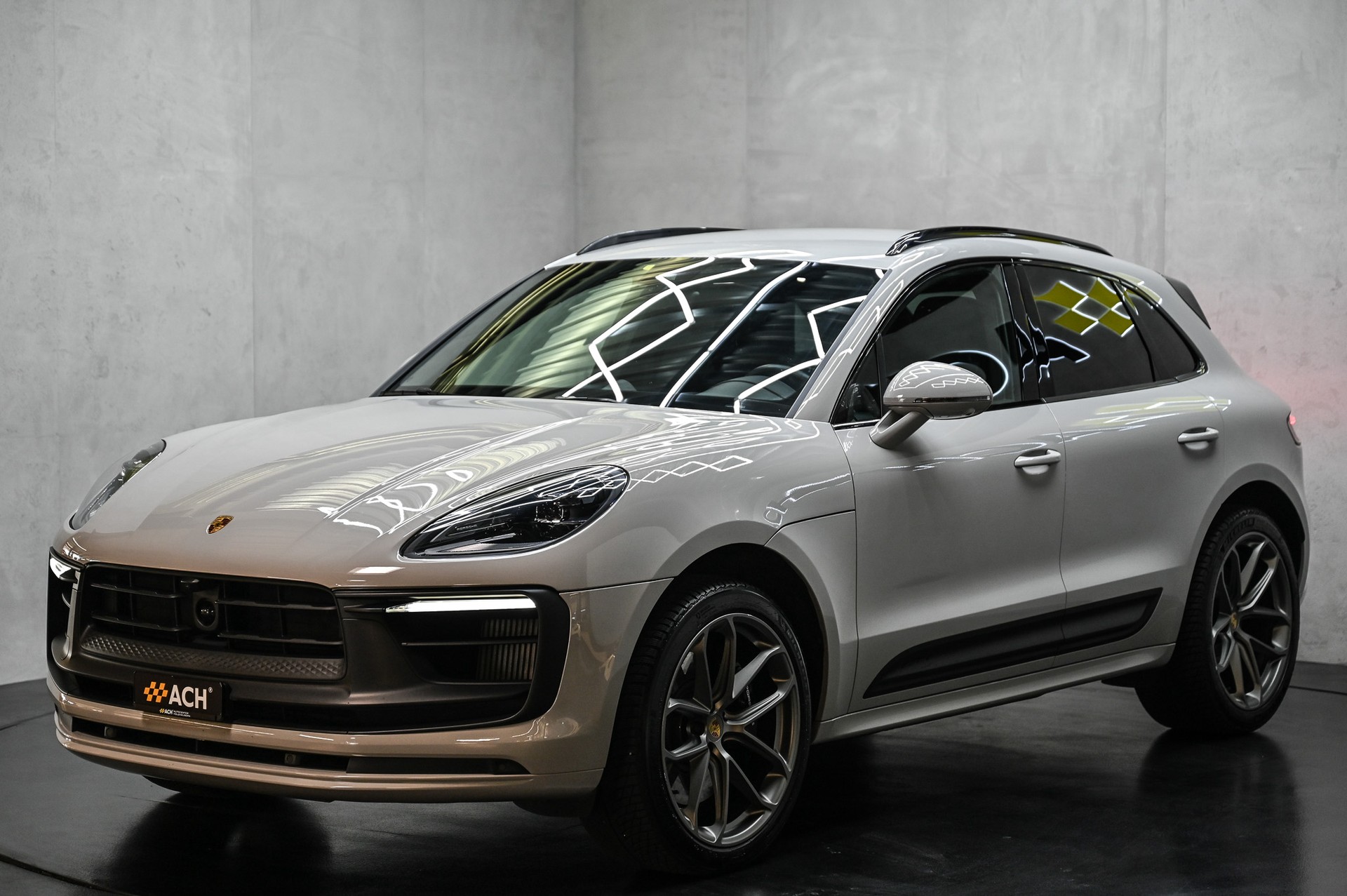 PORSCHE Macan 2.9 V6 GTS-showroom-element-2