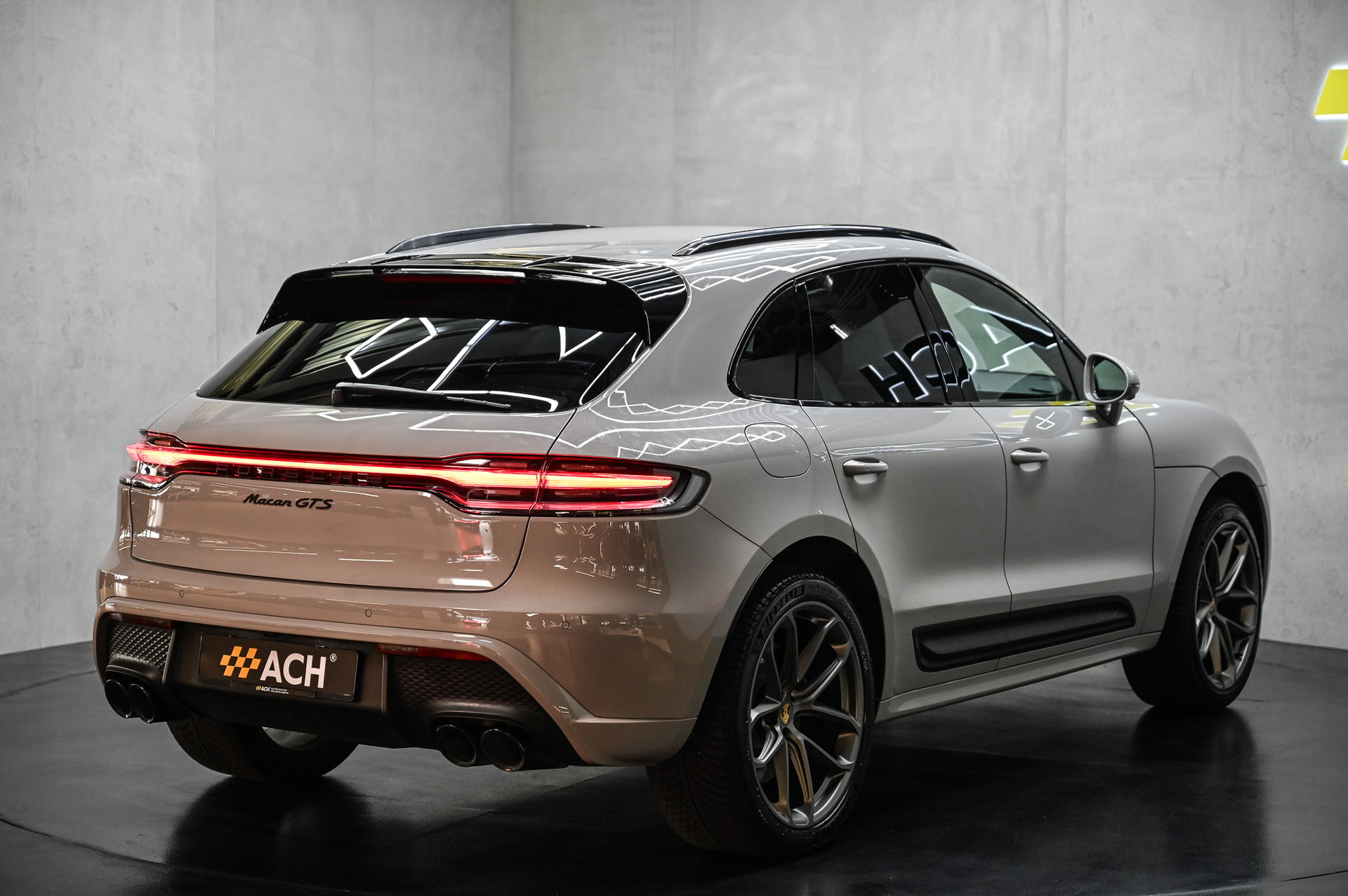 PORSCHE Macan 2.9 V6 GTS-image-8