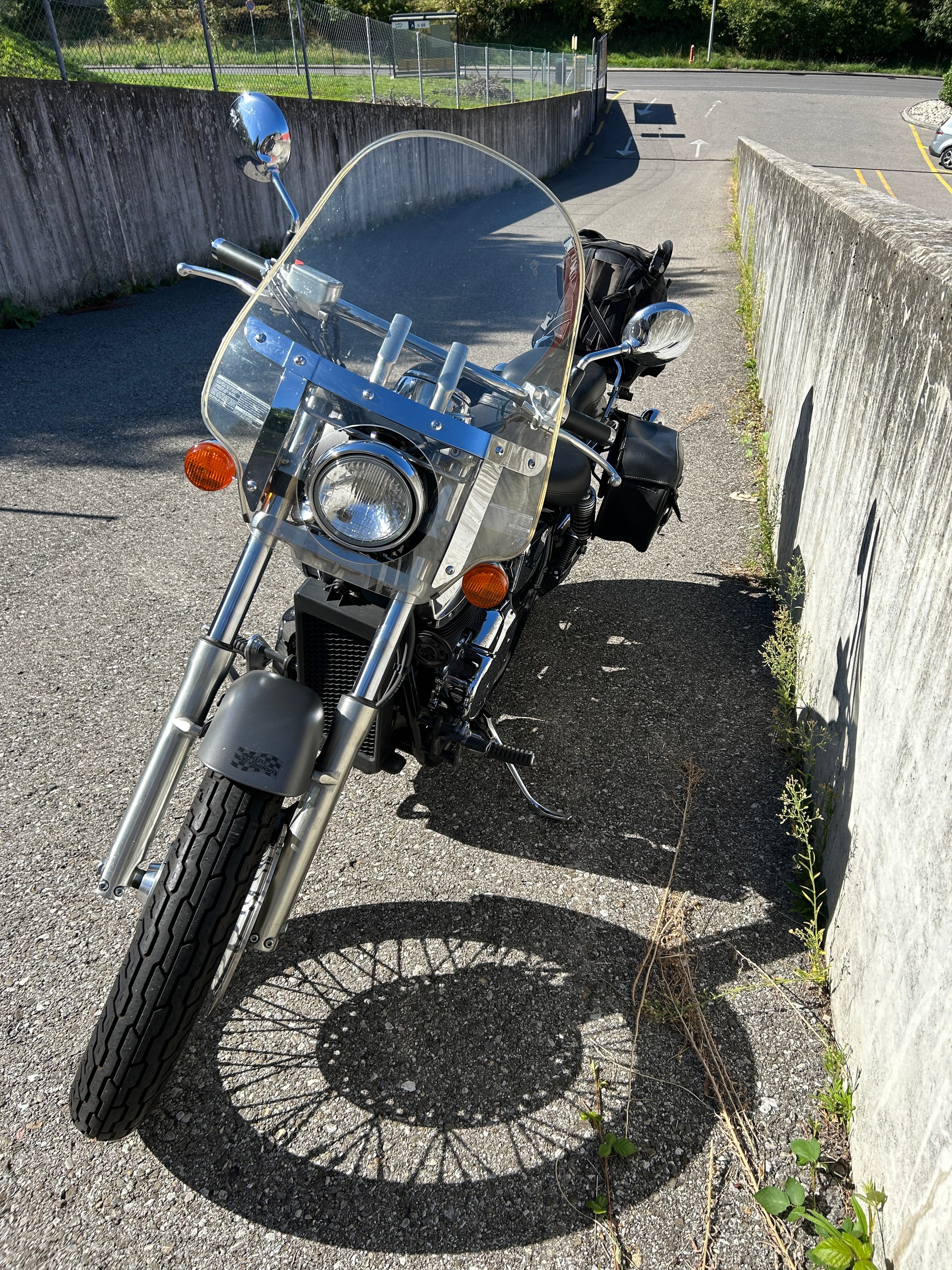 HONDA VT 750 DC Black Widow-image-1