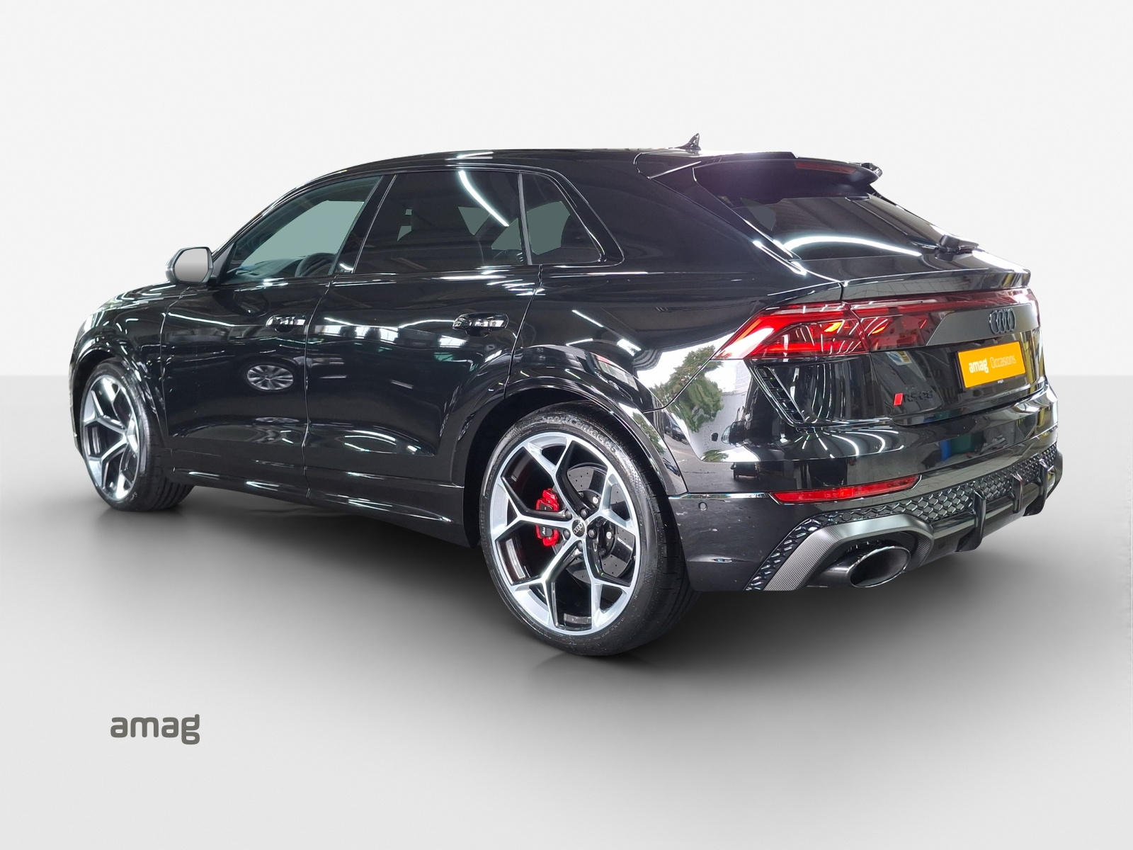 AUDI RSQ8 performance quattro-showroom-element-2