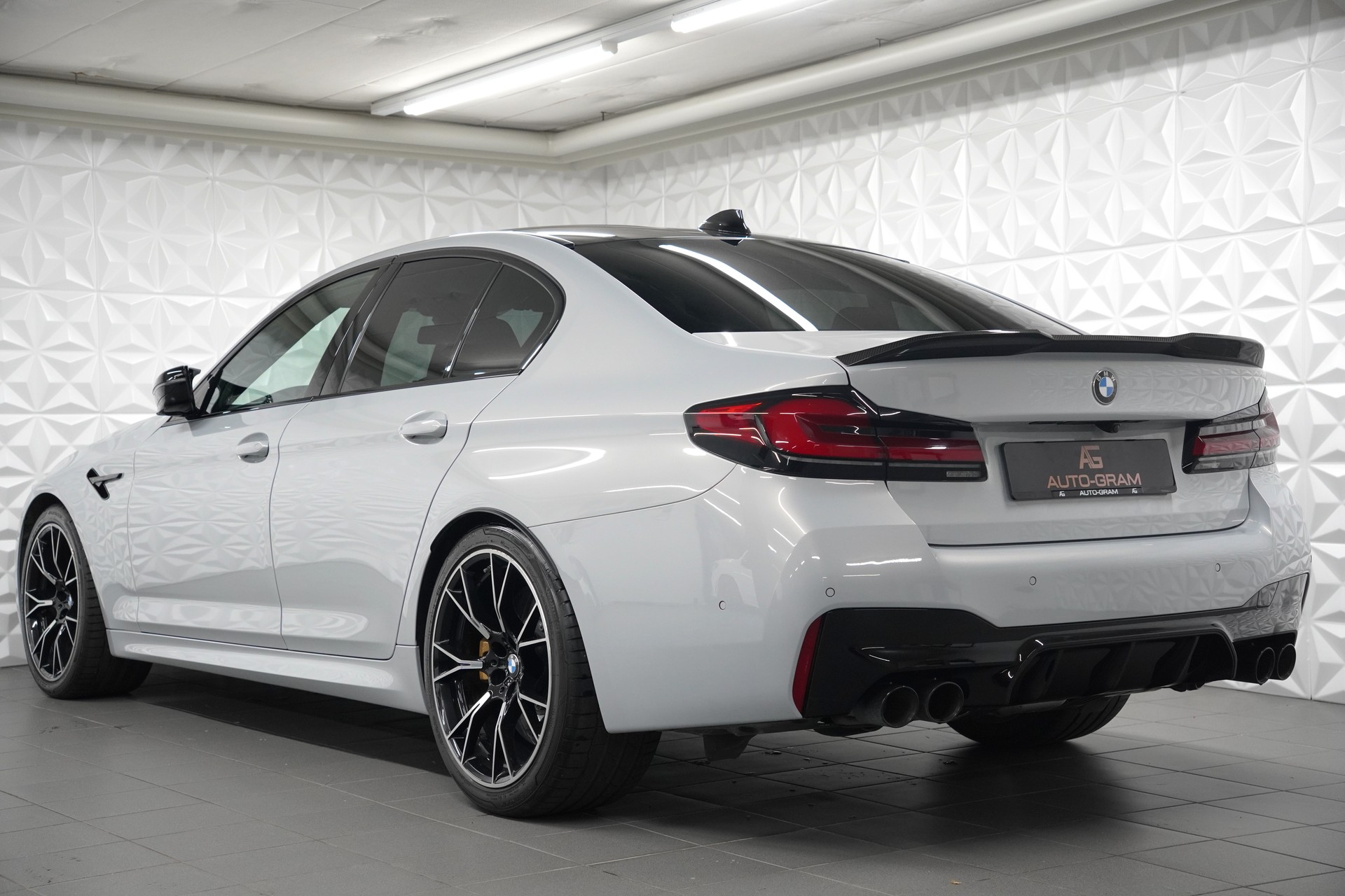 BMW Bmw M5 xDrive Competition Drivelogic-showroom-element-2