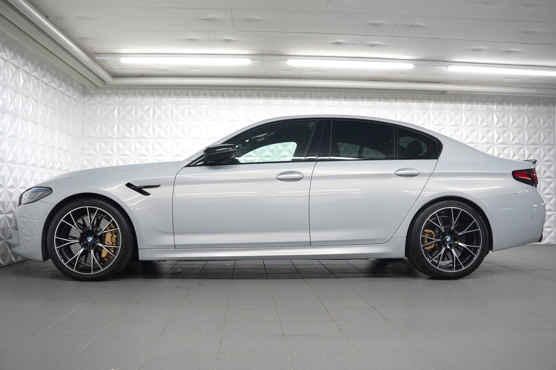BMW Bmw M5 xDrive Competition Drivelogic-showroom-element-1
