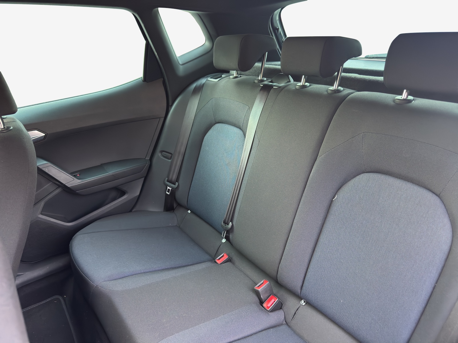 SEAT Arona 1.0 TSI Eco Hola FR DSG-image-11