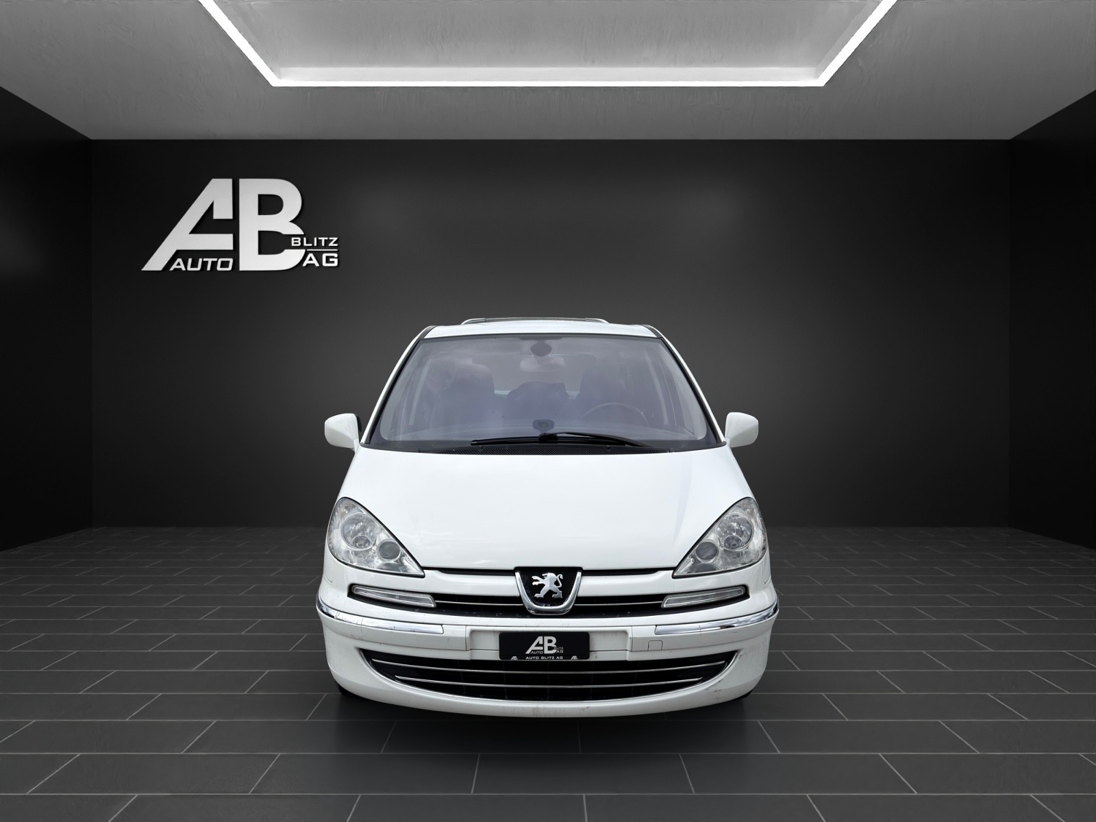 PEUGEOT 807 2.0 16V HDi Active
