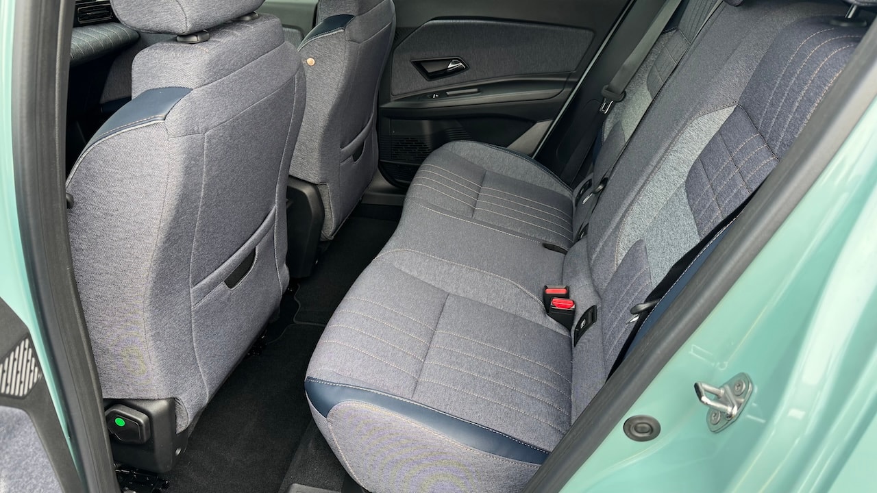 RENAULT R4 E-Tech Comfort Range 52 kWh Techno-image-17